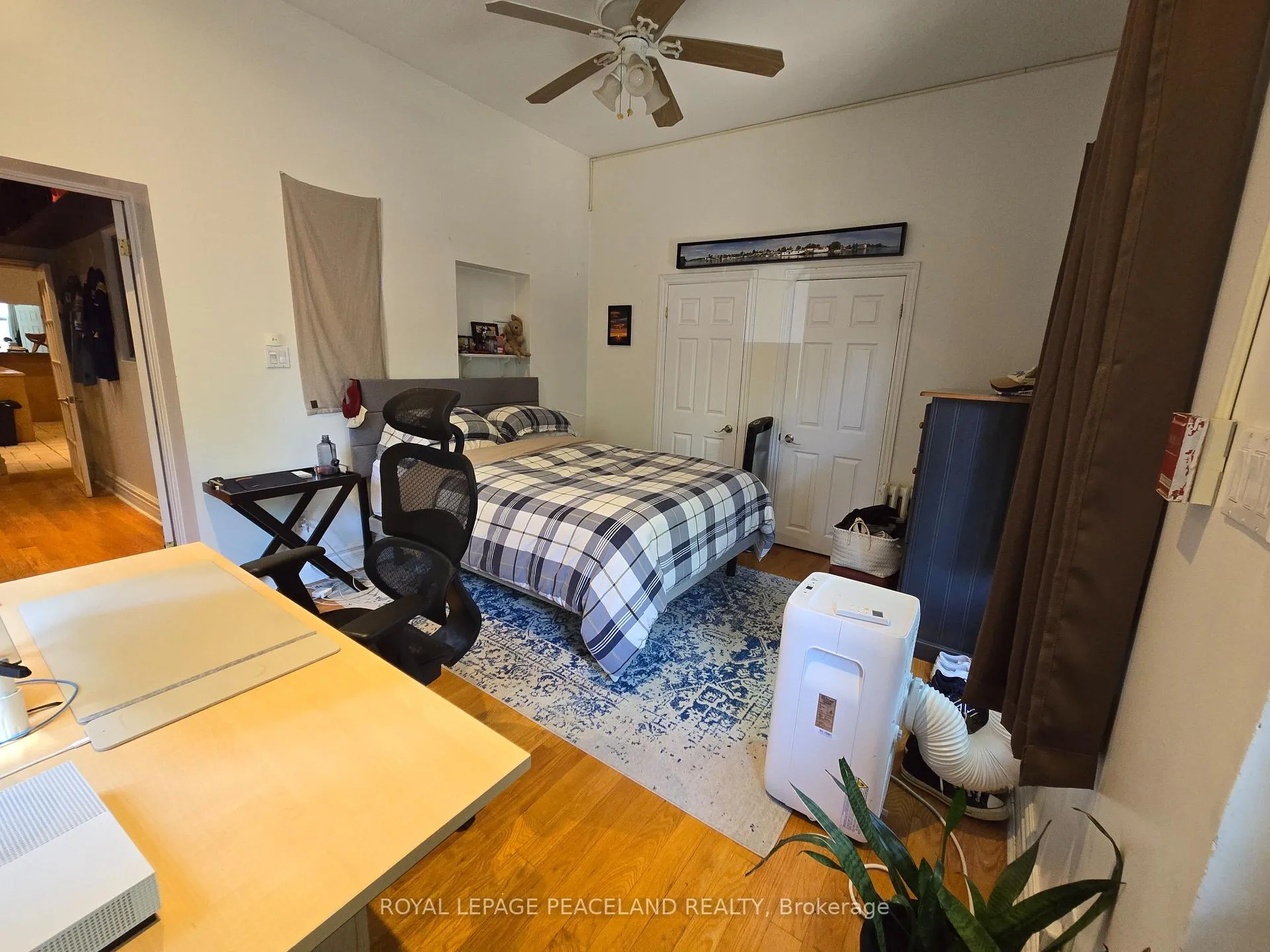 Photo 9 of Unit Main, 61 Madison Avenue, Toronto, The Annex — HOMEH