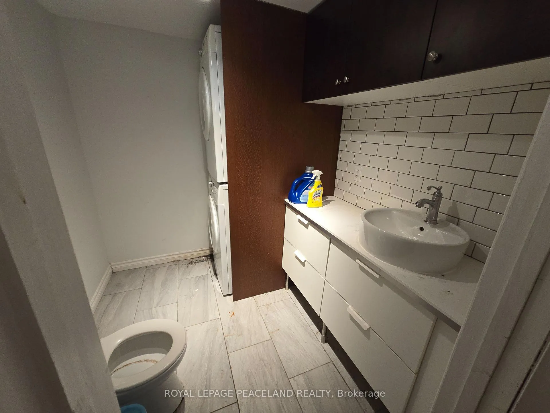 Photo 16 of Unit Main, 61 Madison Avenue, Toronto, The Annex — HOMEH