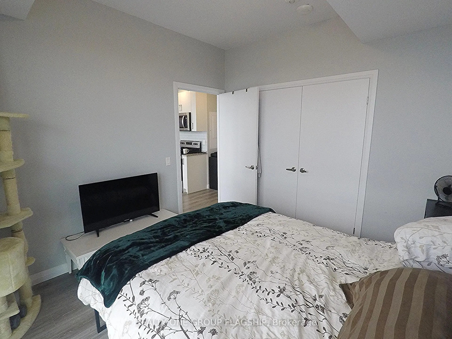 Photo 12 of 60 Charles Street, Kitchener, City Commercial Core — HOMEH