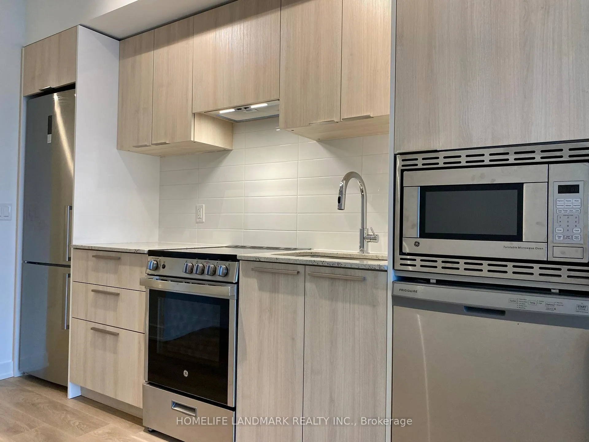 Photo 8 of Unit 1006, 18 Maitland Terrace, Toronto, Church-Yonge Corridor — HOMEH