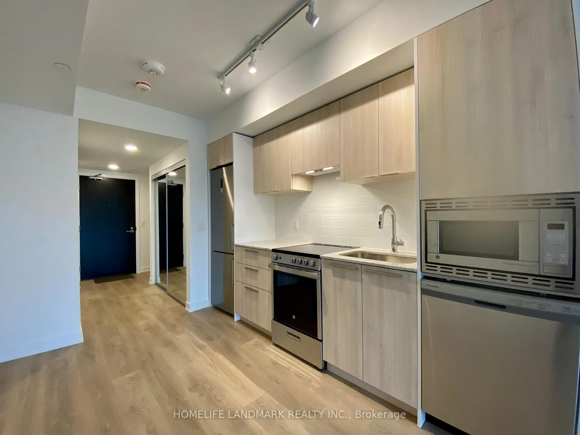 Photo 10 of Unit 1006, 18 Maitland Terrace, Toronto, Church-Yonge Corridor — HOMEH