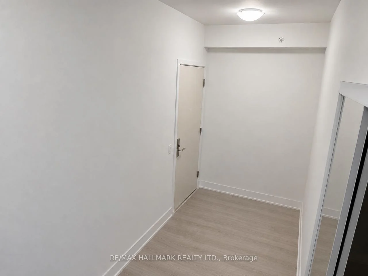 Photo 17 of Unit 407, 15 Richardson Street, Toronto, Waterfront Communities — HOMEH