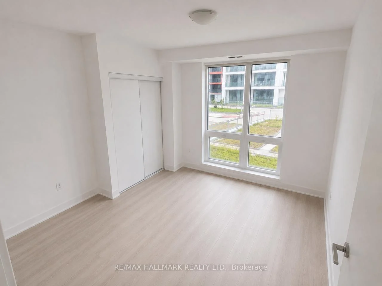 Photo 24 of Unit 407, 15 Richardson Street, Toronto, Waterfront Communities — HOMEH