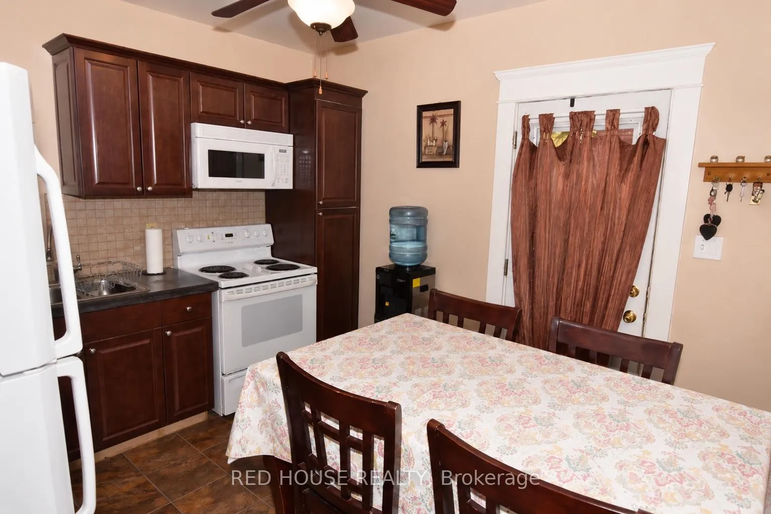 Photo 6 of 1306 Monaghan Road, Peterborough, Town Ward 3 — HOMEH
