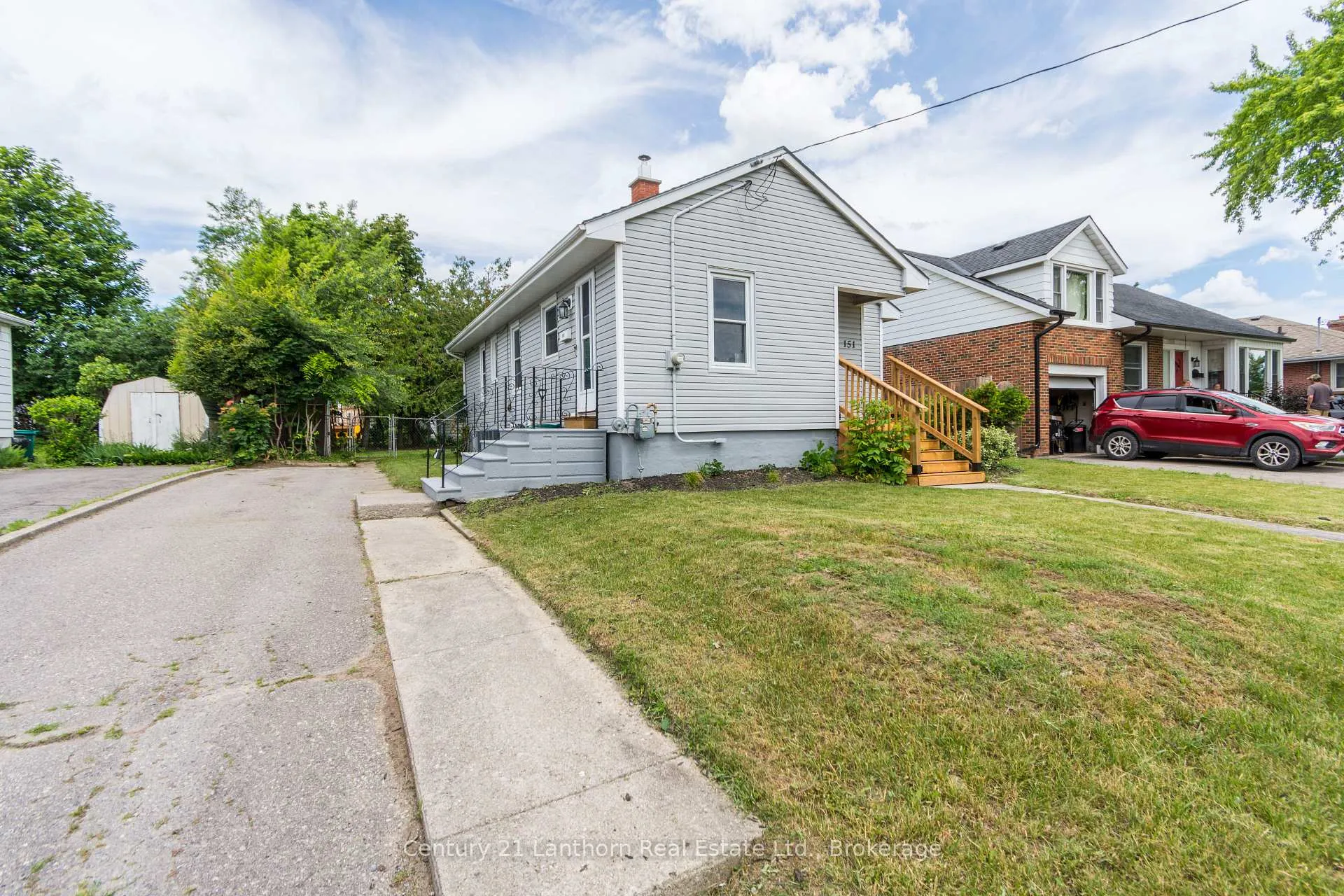 Photo 2 of 151 Hastings Drive, Belleville, Belleville Ward — HOMEH
