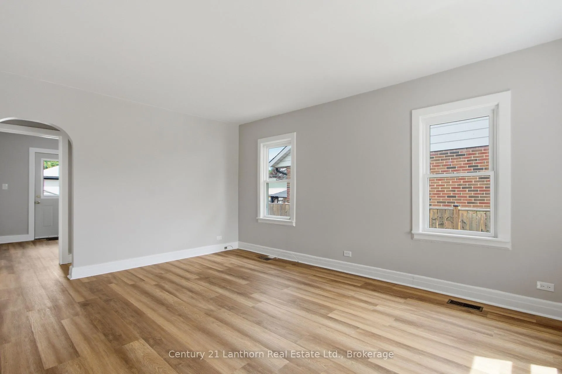 Photo 5 of 151 Hastings Drive, Belleville, Belleville Ward — HOMEH