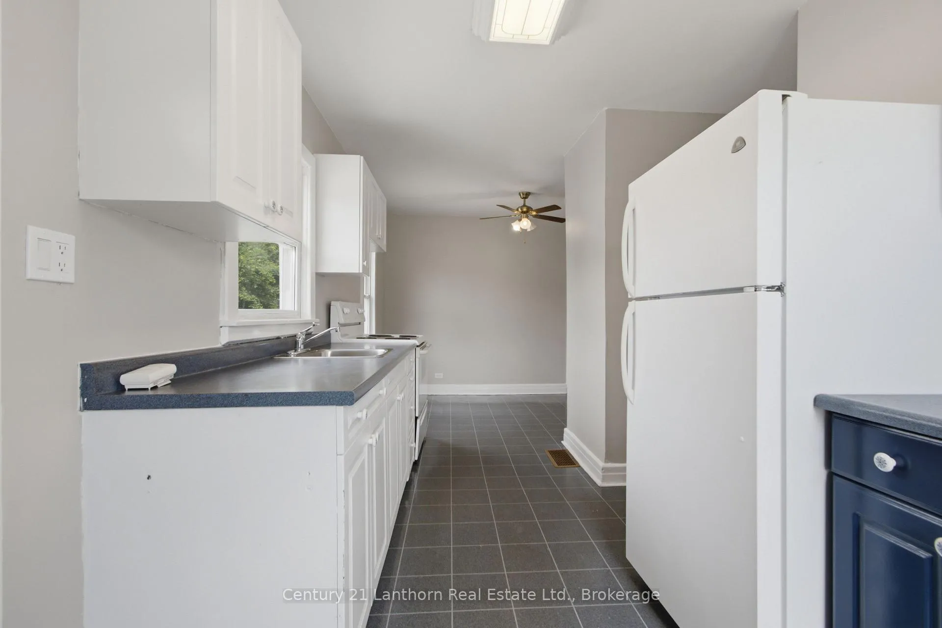 Photo 11 of 151 Hastings Drive, Belleville, Belleville Ward — HOMEH