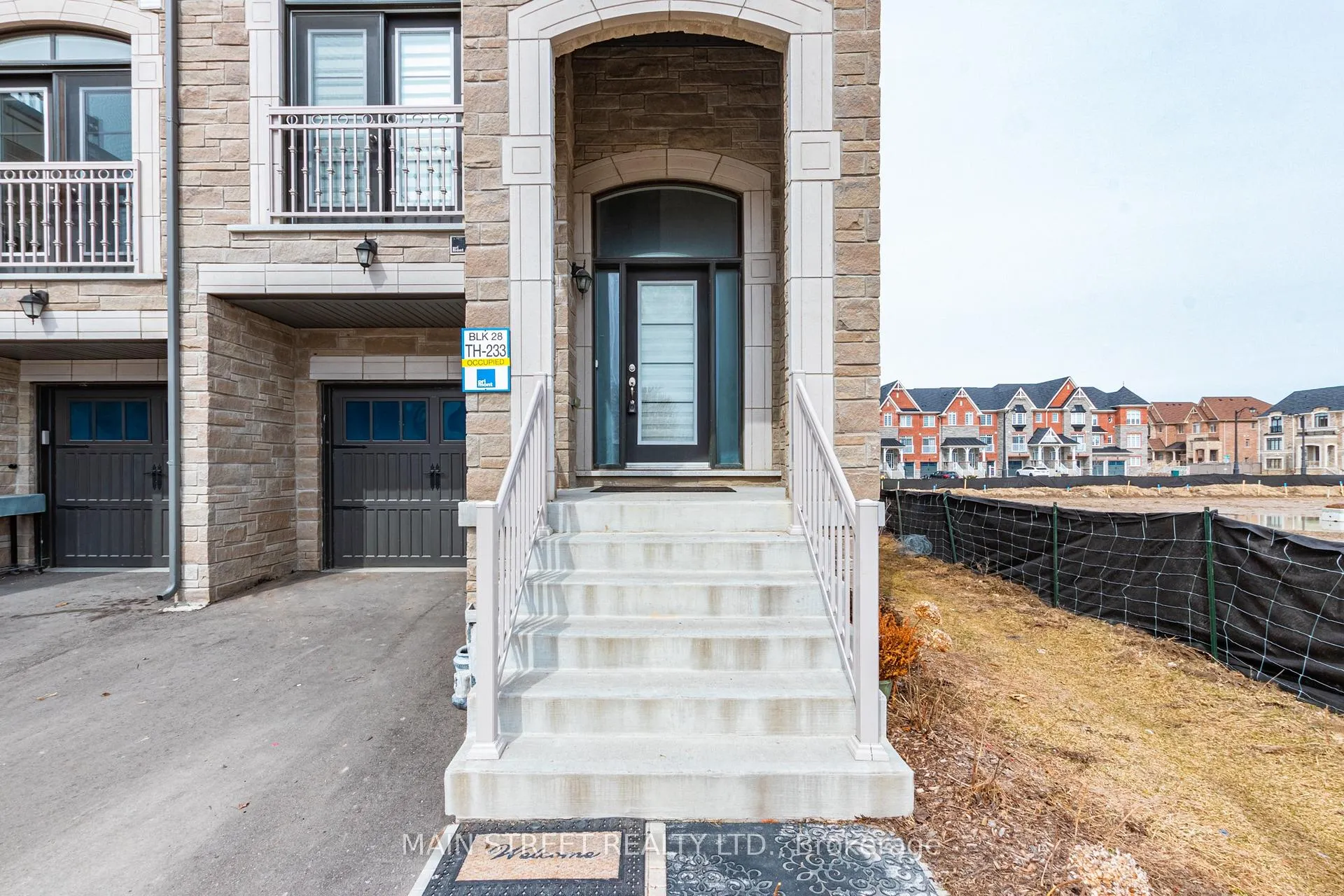 Photo 2 of 114 Sandwell Street, Vaughan, Vellore Village — HOMEH