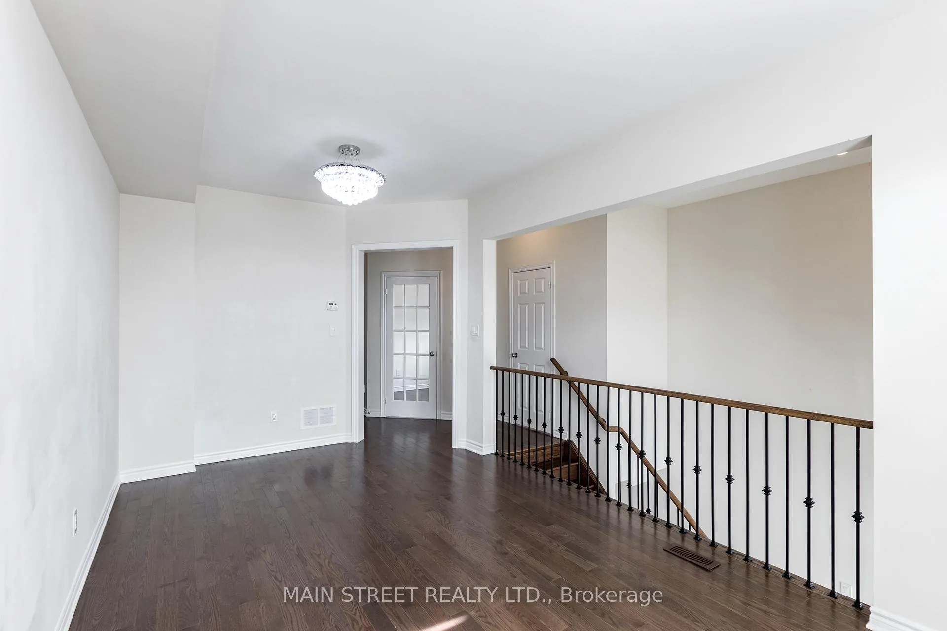 Photo 6 of 114 Sandwell Street, Vaughan, Vellore Village — HOMEH