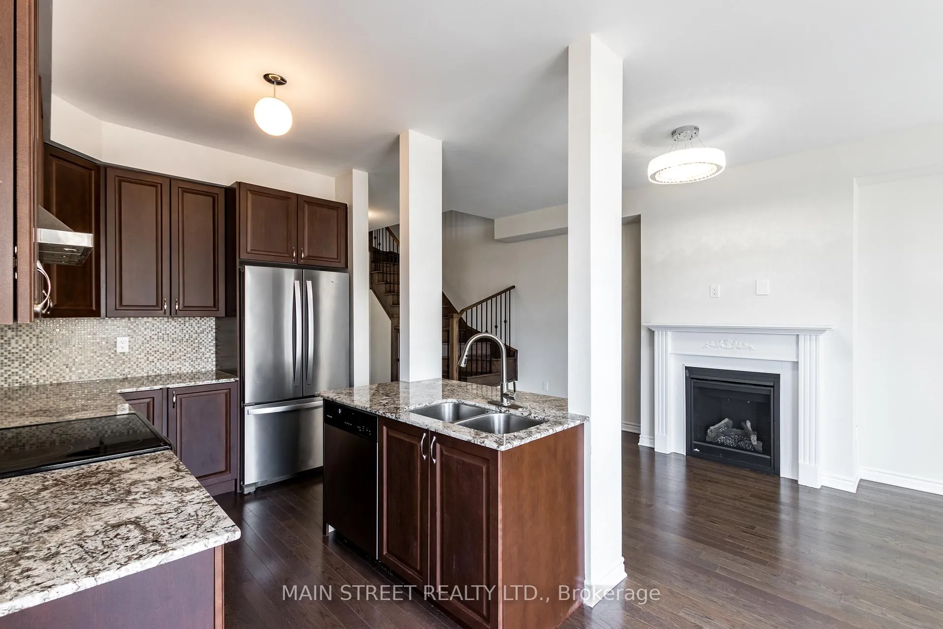 Photo 8 of 114 Sandwell Street, Vaughan, Vellore Village — HOMEH