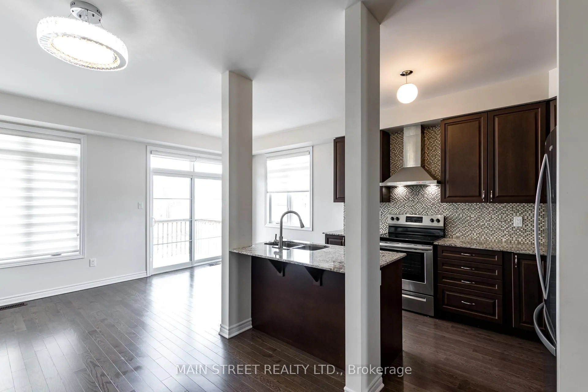 Photo 9 of 114 Sandwell Street, Vaughan, Vellore Village — HOMEH