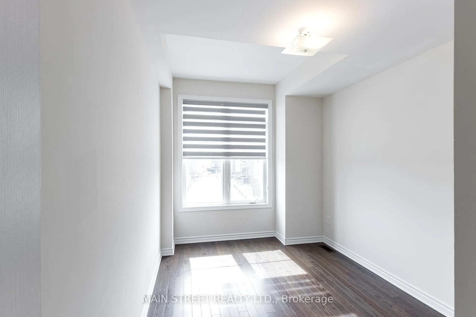 Photo 24 of 114 Sandwell Street, Vaughan, Vellore Village — HOMEH