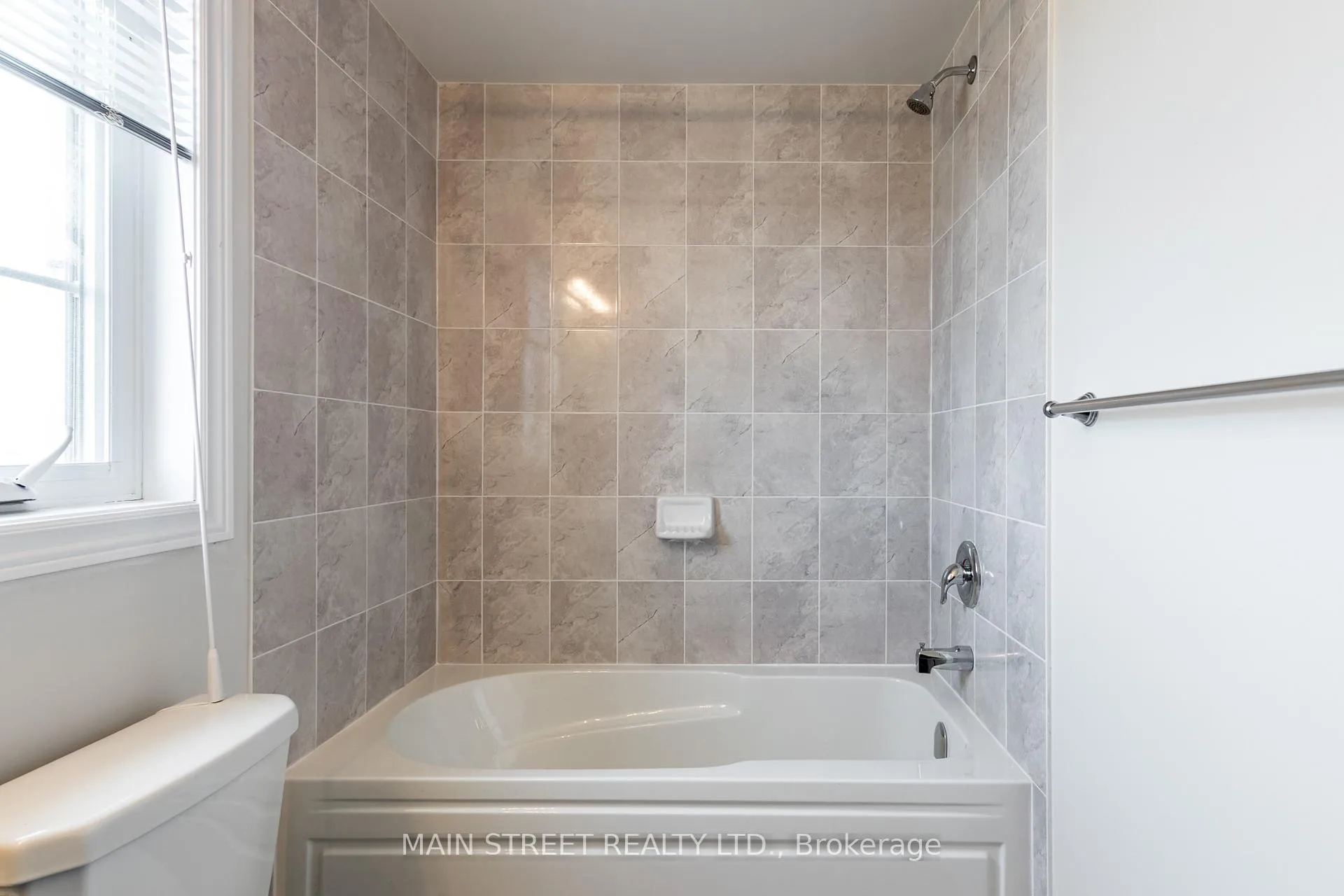 Photo 27 of 114 Sandwell Street, Vaughan, Vellore Village — HOMEH