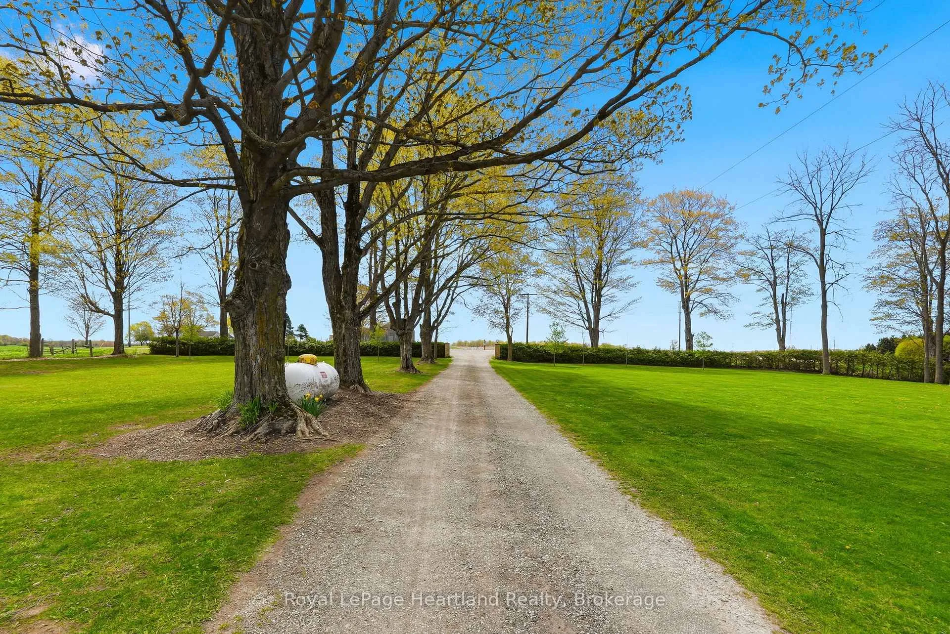 Photo 6 of 42148 Salem Road, Morris Turnberry, Turnberry — HOMEH