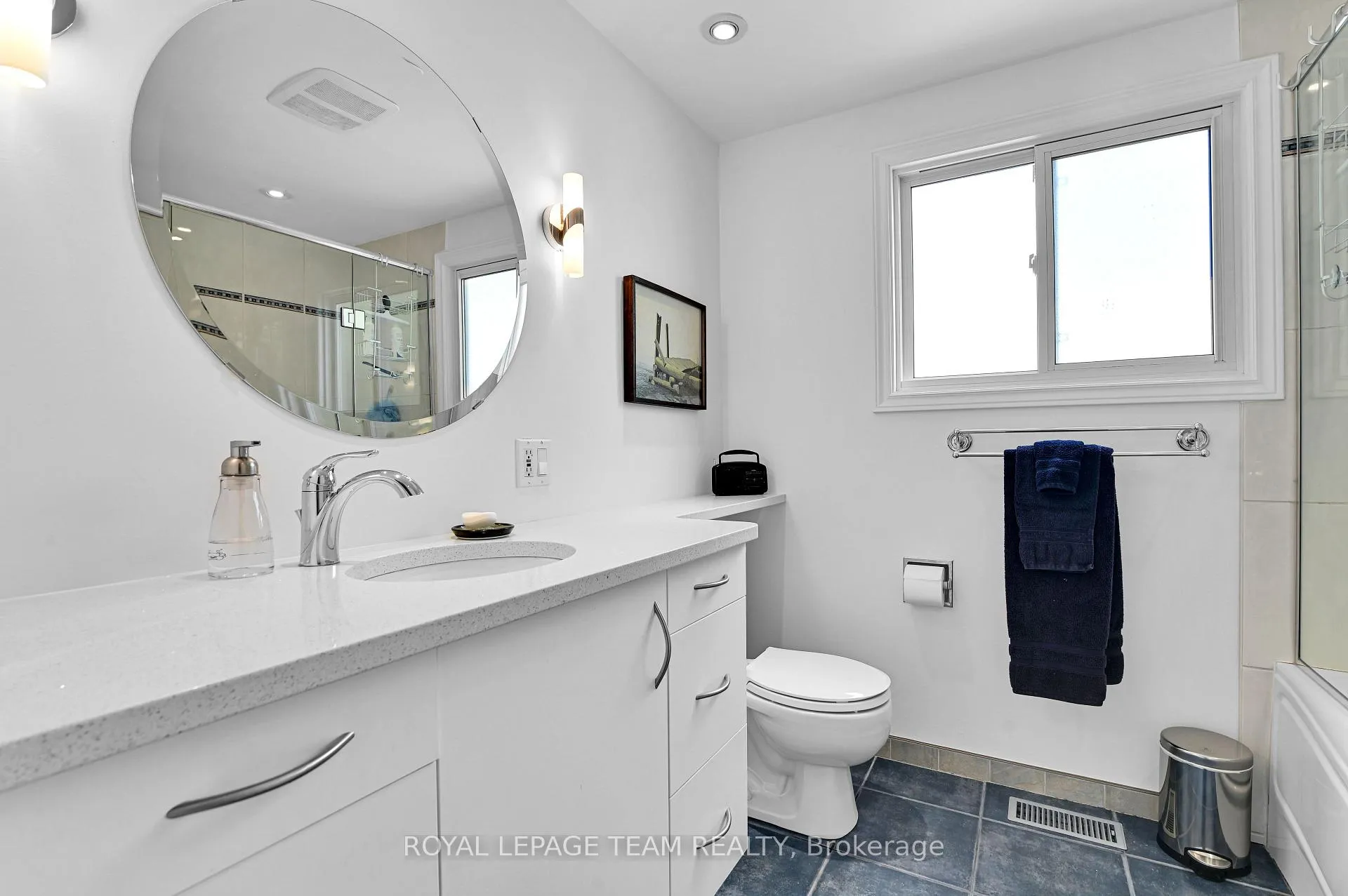 Photo 20 of 2186 Valley Drive, Ottawa, Elmvale Acres/Urbandale — HOMEH