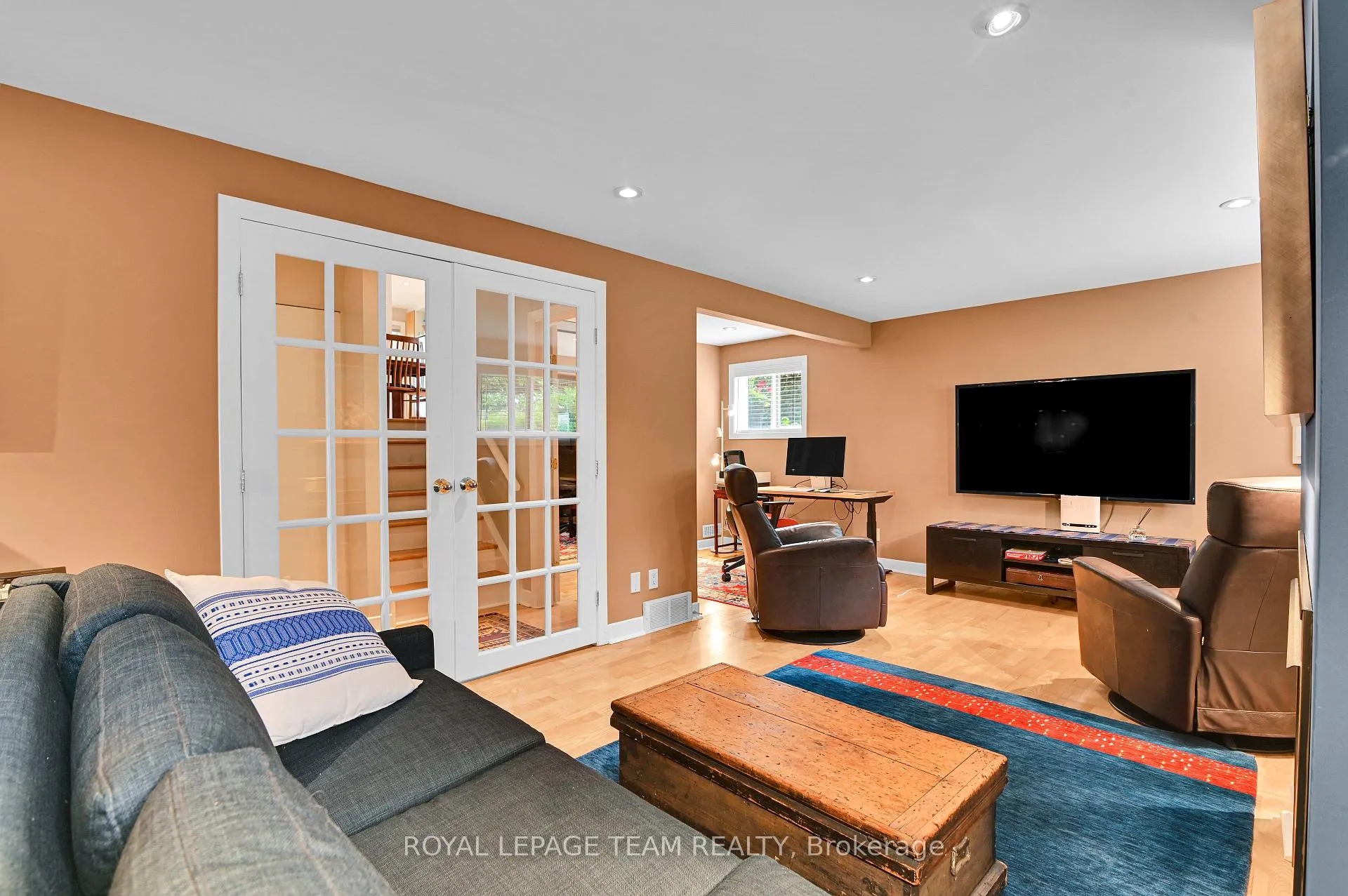Photo 24 of 2186 Valley Drive, Ottawa, Elmvale Acres/Urbandale — HOMEH