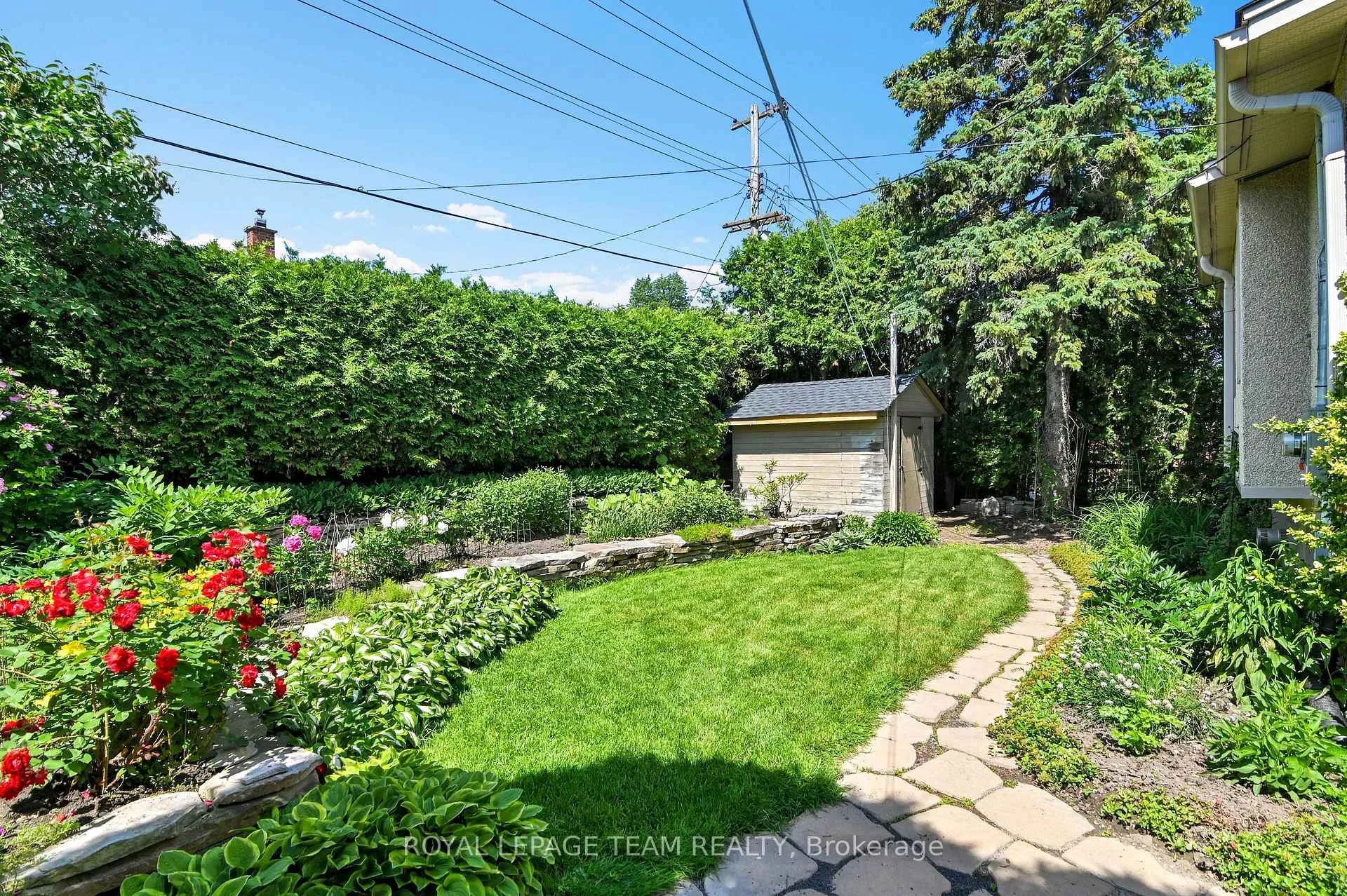 Photo 33 of 2186 Valley Drive, Ottawa, Elmvale Acres/Urbandale — HOMEH