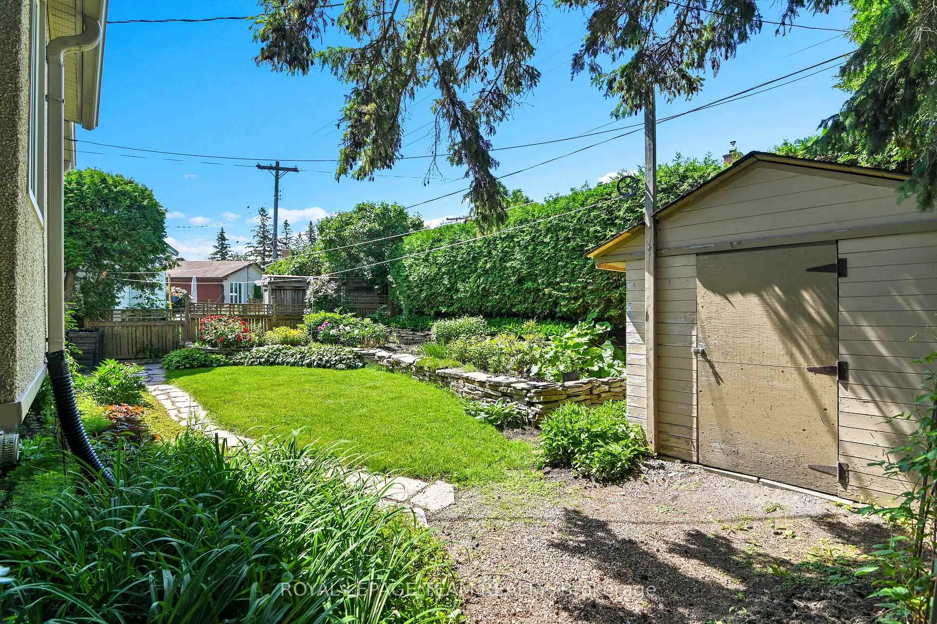 Photo 34 of 2186 Valley Drive, Ottawa, Elmvale Acres/Urbandale — HOMEH
