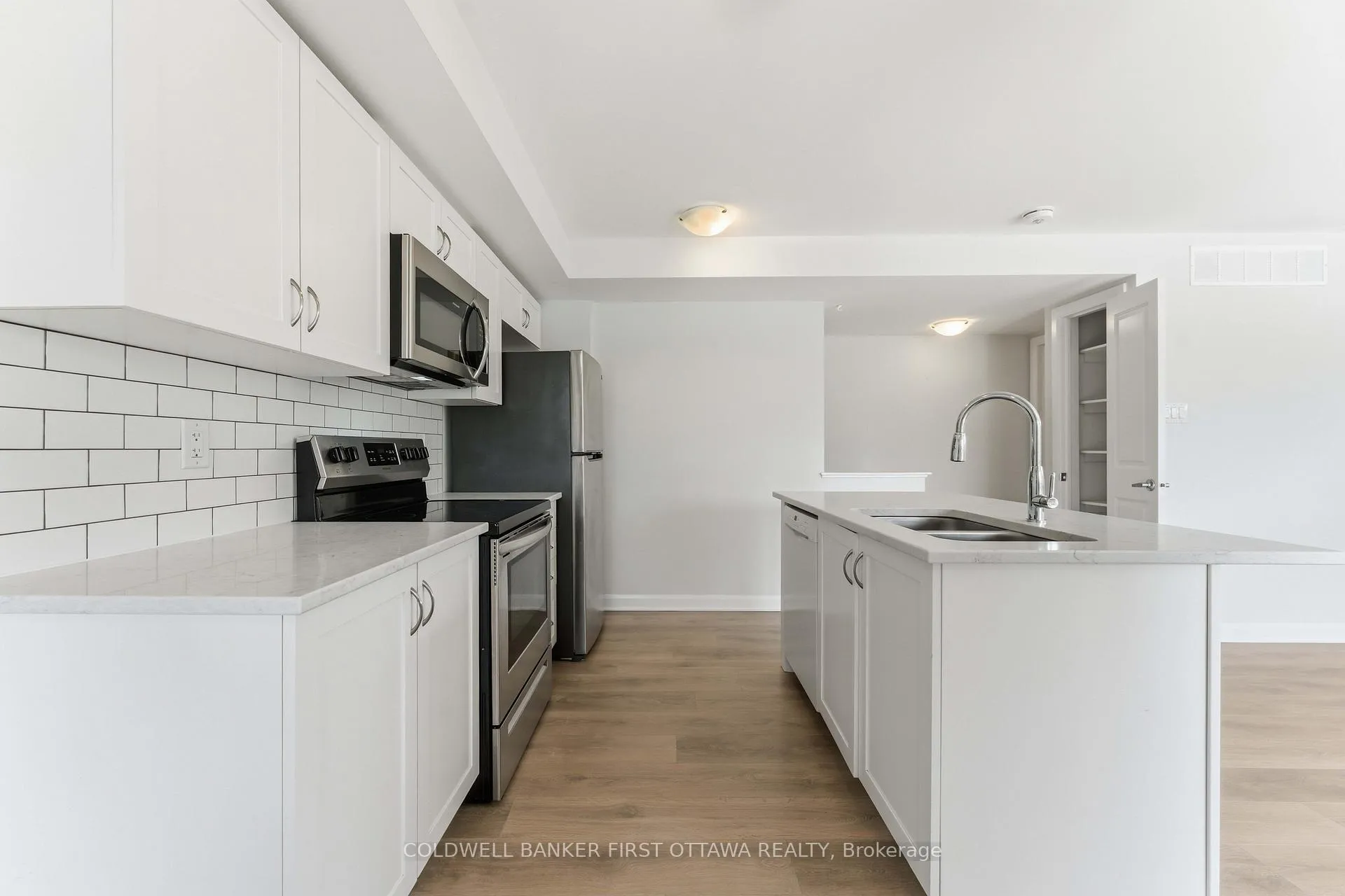 Photo 14 of Unit 16, 415A Eldorado Private, Ottawa, Kanata - Morgan's Grant/South March — HOMEH