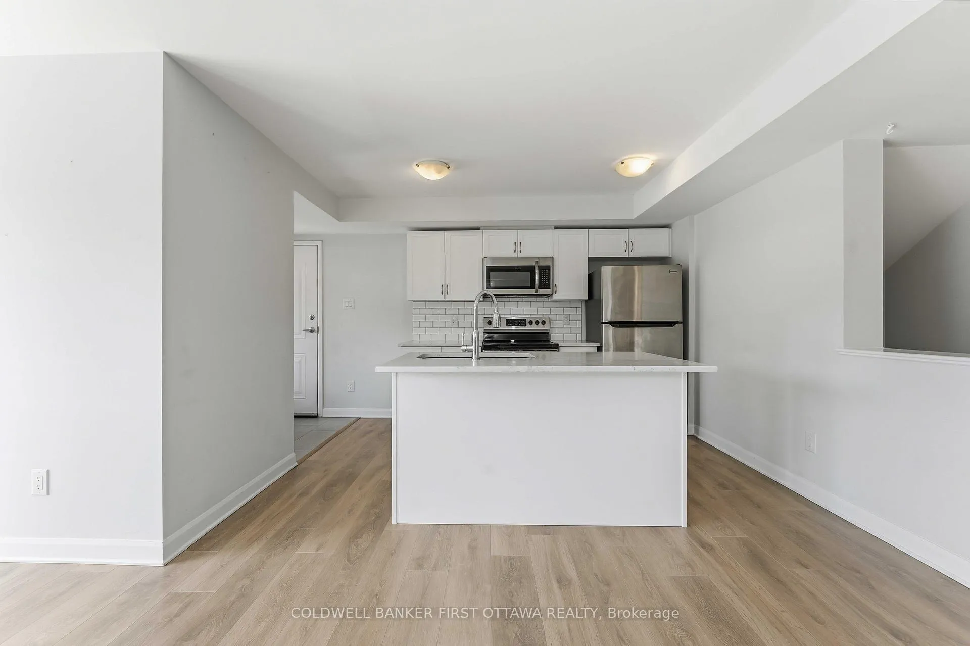 Photo 16 of Unit 16, 415A Eldorado Private, Ottawa, Kanata - Morgan's Grant/South March — HOMEH