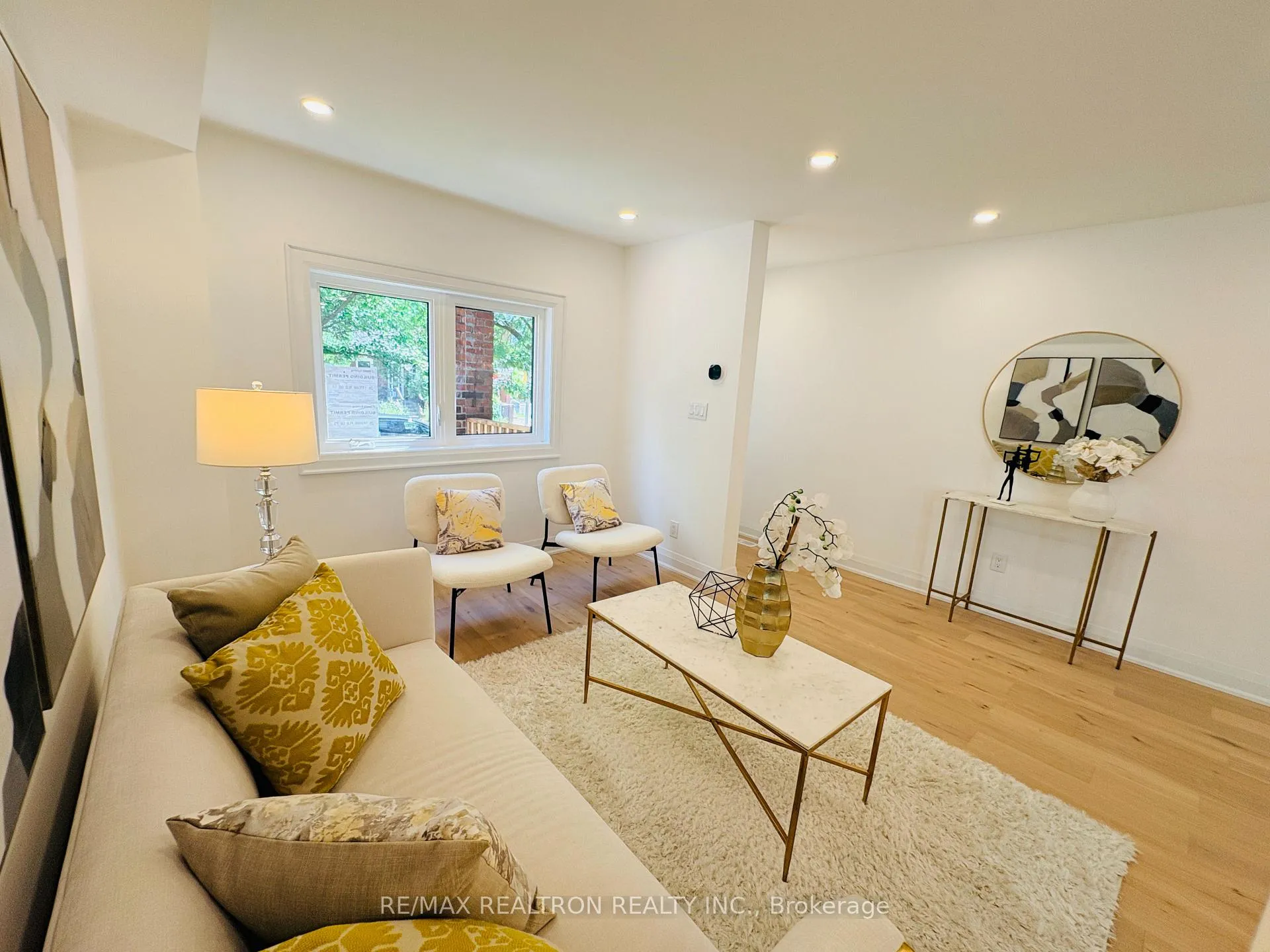 Photo 3 of 414 Mortimer Avenue, Toronto, Danforth Village-East York — HOMEH