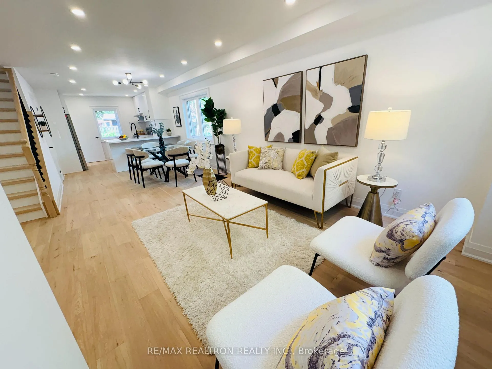 Photo 4 of 414 Mortimer Avenue, Toronto, Danforth Village-East York — HOMEH