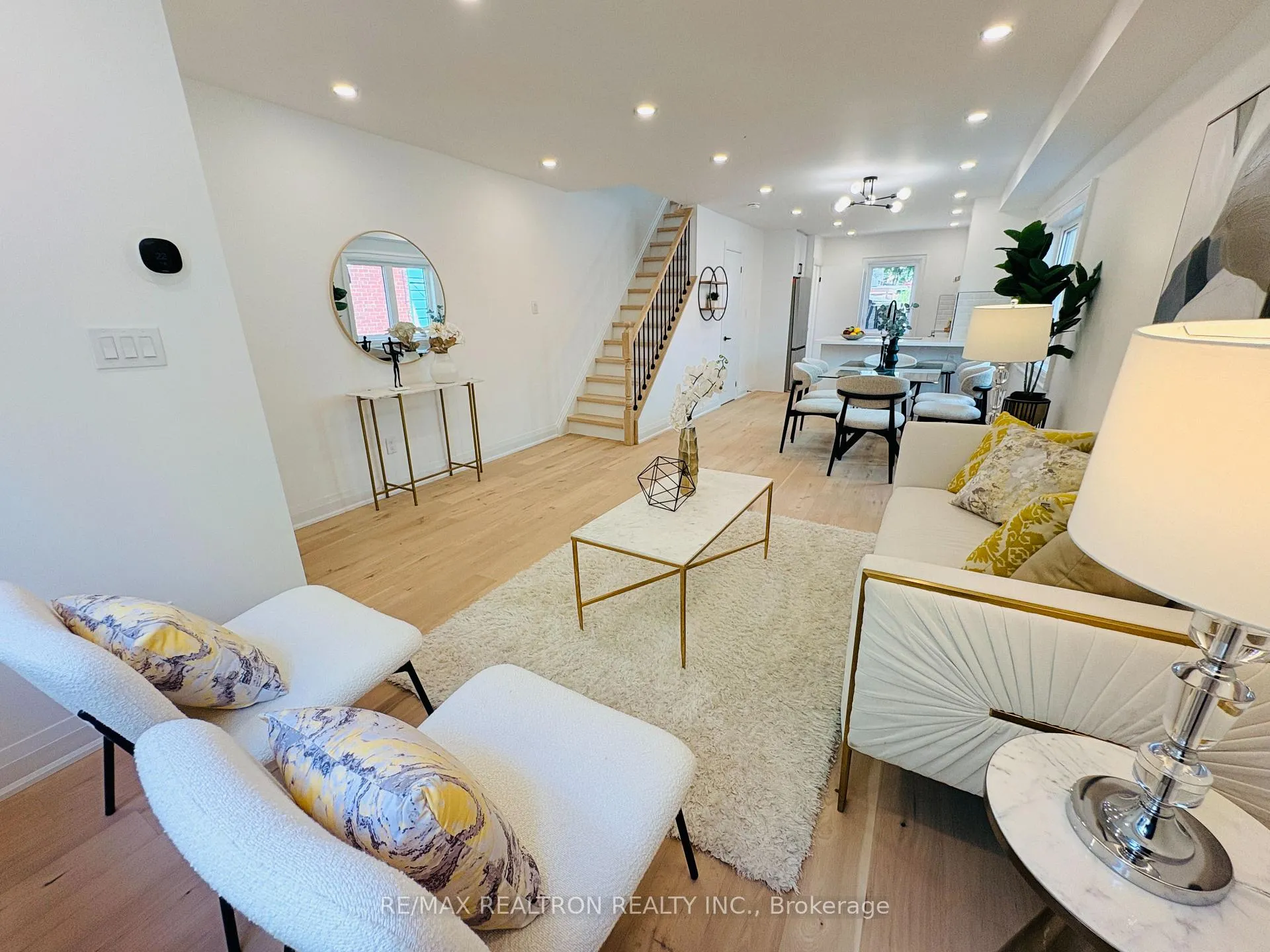 Photo 6 of 414 Mortimer Avenue, Toronto, Danforth Village-East York — HOMEH