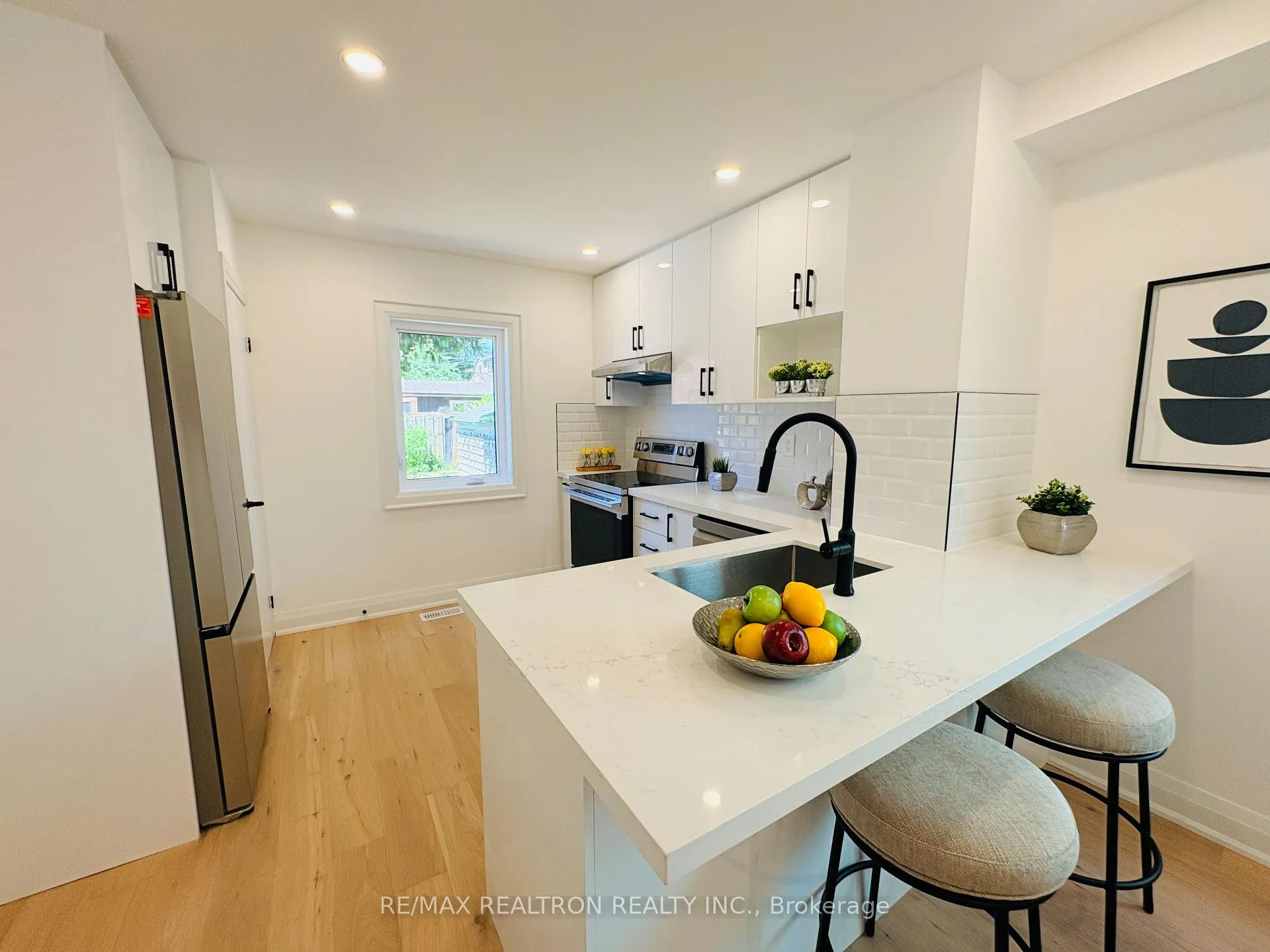 Photo 8 of 414 Mortimer Avenue, Toronto, Danforth Village-East York — HOMEH