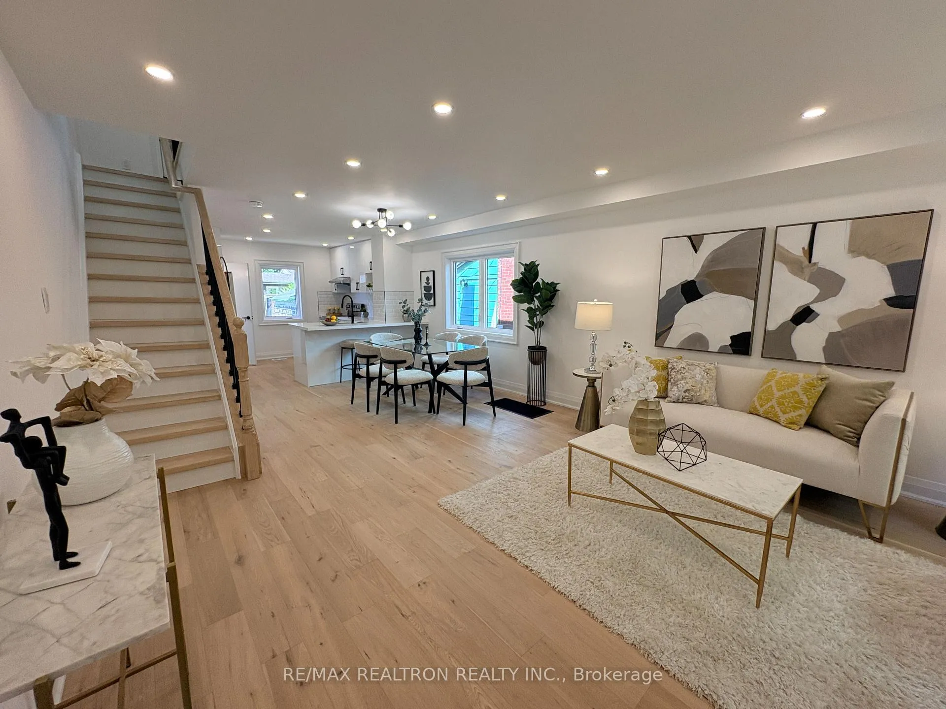 Photo 10 of 414 Mortimer Avenue, Toronto, Danforth Village-East York — HOMEH