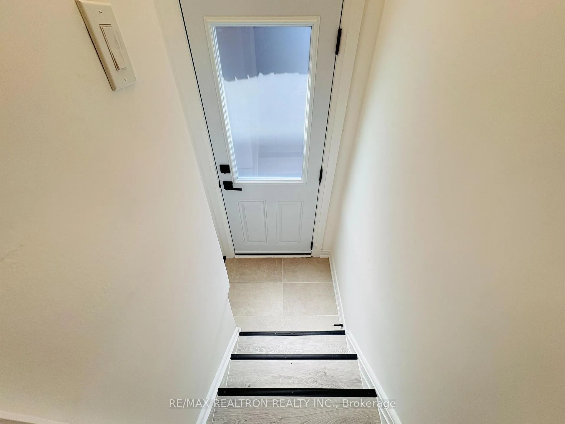 Photo 1 of 414 Mortimer Avenue, Toronto, Danforth Village-East York — HOMEH