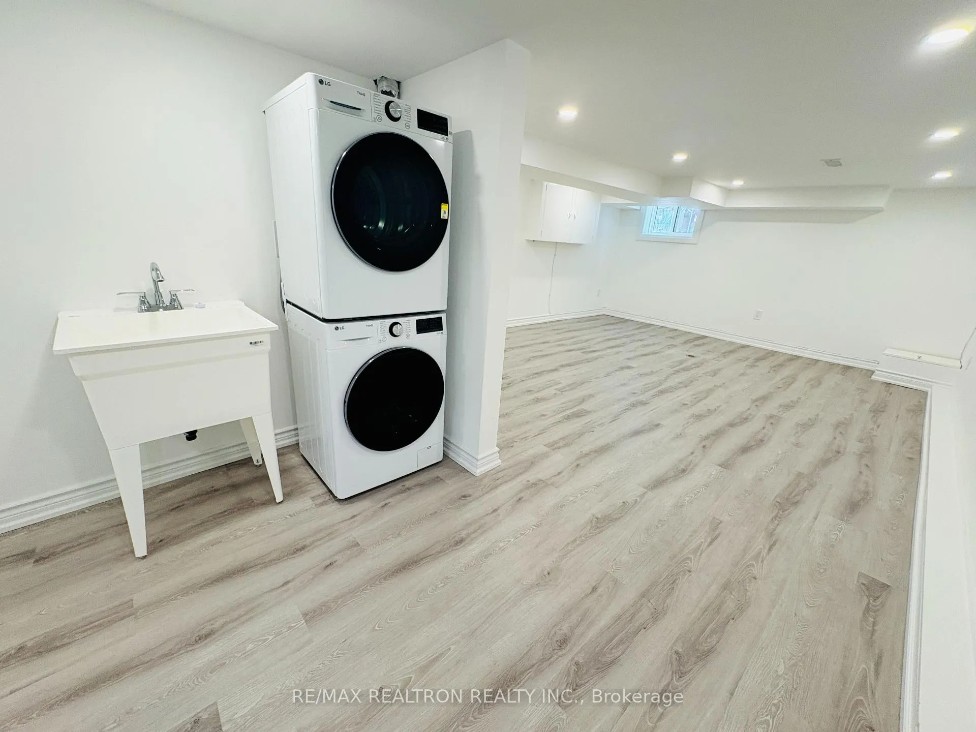 Photo 23 of 414 Mortimer Avenue, Toronto, Danforth Village-East York — HOMEH