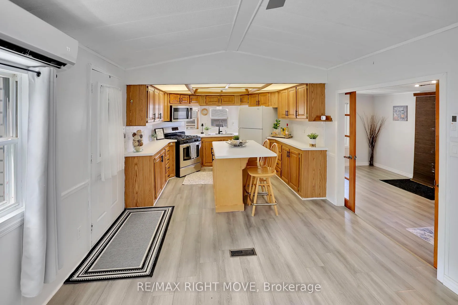 Photo 3 of Unit 94, 1007 Racoon Road, Gravenhurst, Morrison — HOMEH