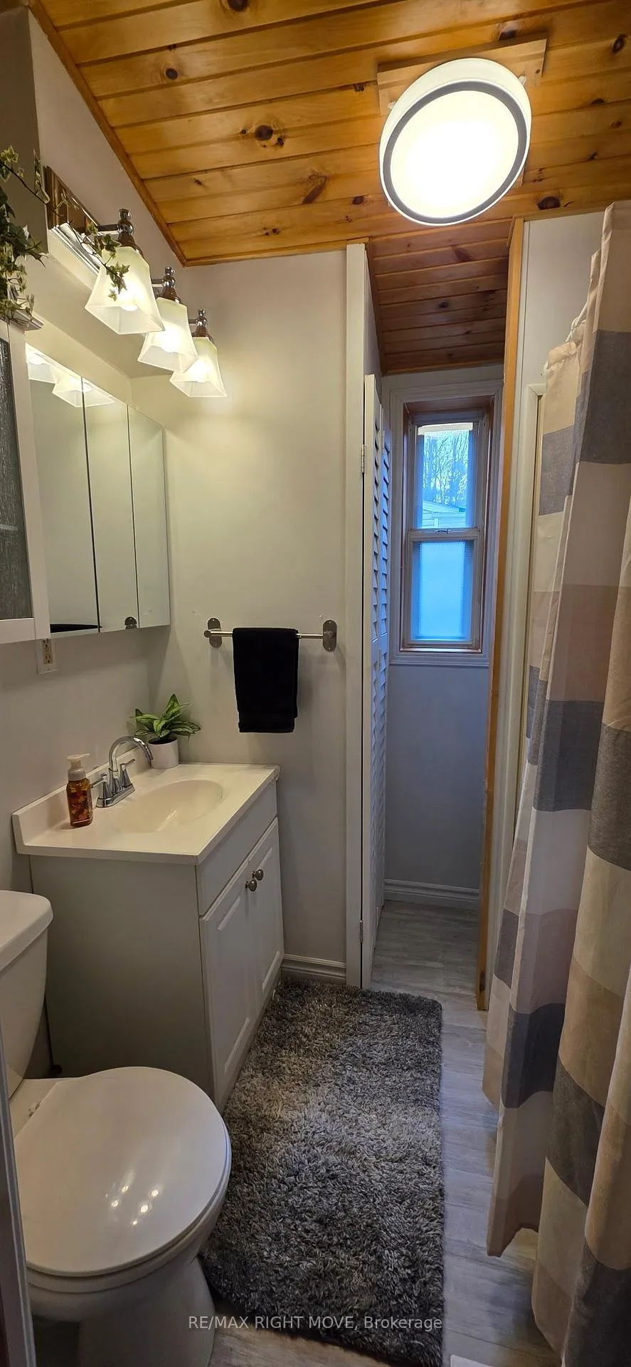 Photo 9 of Unit 94, 1007 Racoon Road, Gravenhurst, Morrison — HOMEH