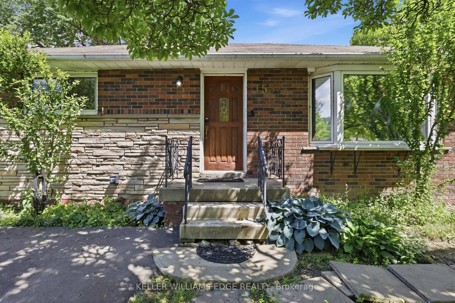 Photo 3 of 153 West 28th Street, Hamilton, Westcliffe — HOMEH
