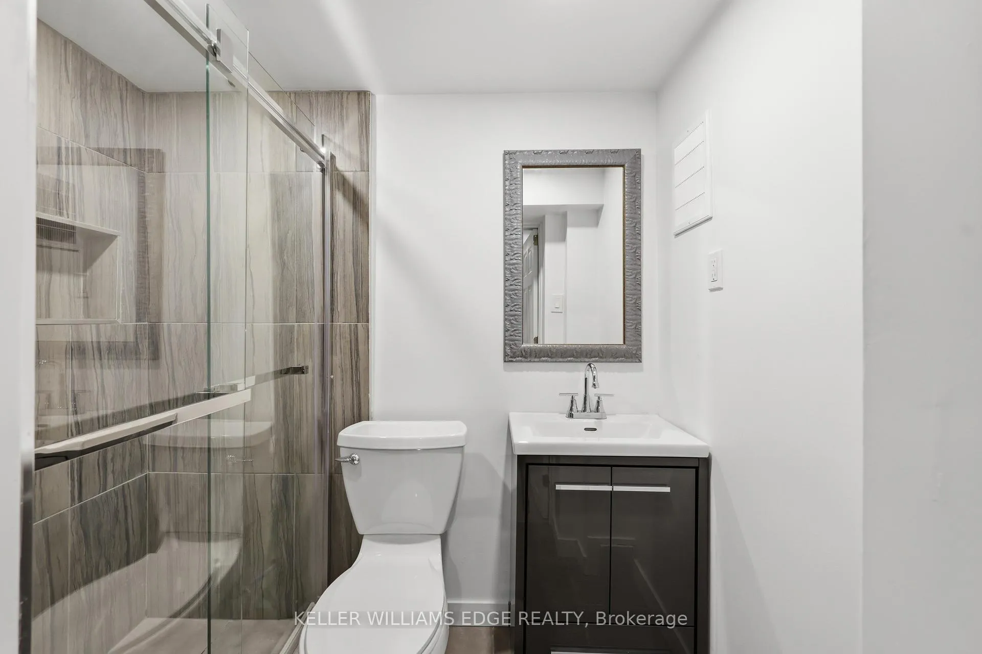 Photo 19 of 153 West 28th Street, Hamilton, Westcliffe — HOMEH