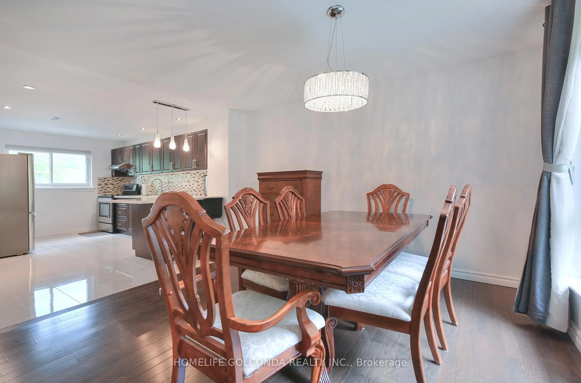 Photo 5 of 8 Glen Springs Drive, Scarborough, L'Amoreaux — HOMEH