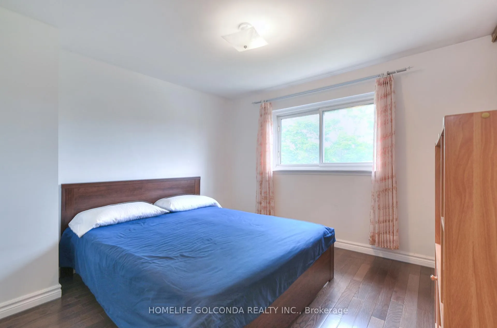 Photo 12 of 8 Glen Springs Drive, Scarborough, L'Amoreaux — HOMEH