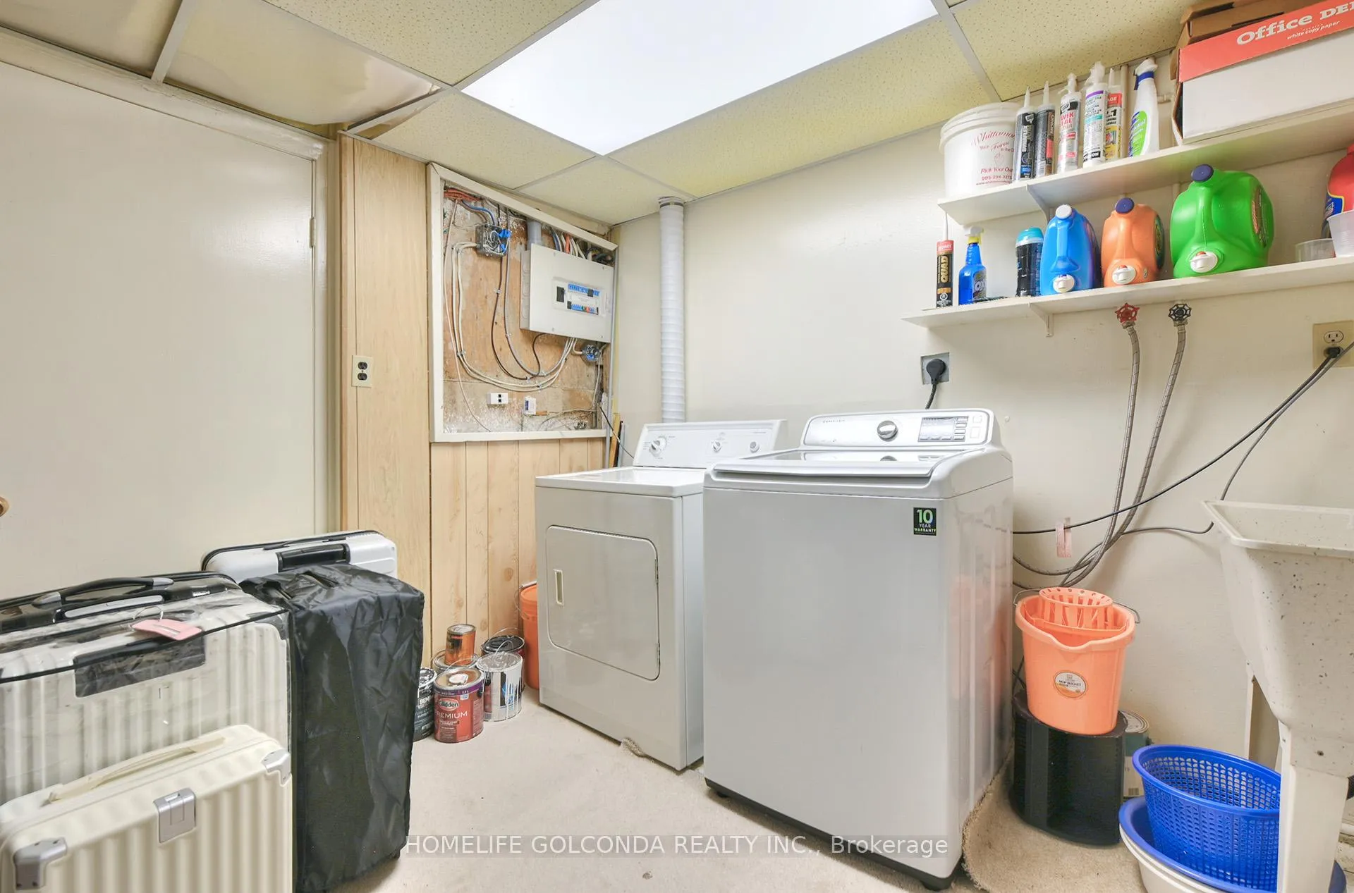 Photo 17 of 8 Glen Springs Drive, Scarborough, L'Amoreaux — HOMEH