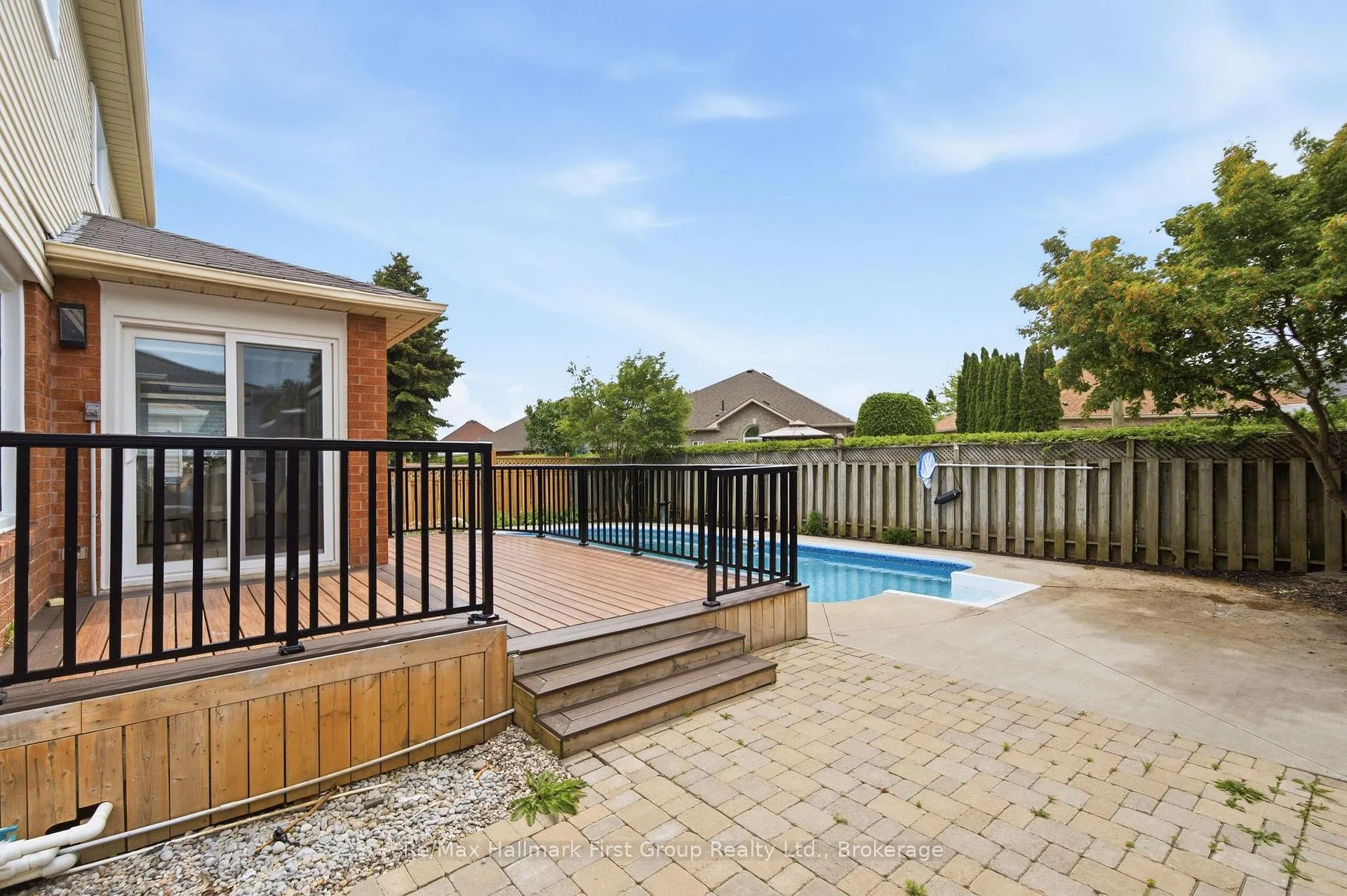 Photo 42 of 723 Carlisle Street, Cobourg — HOMEH