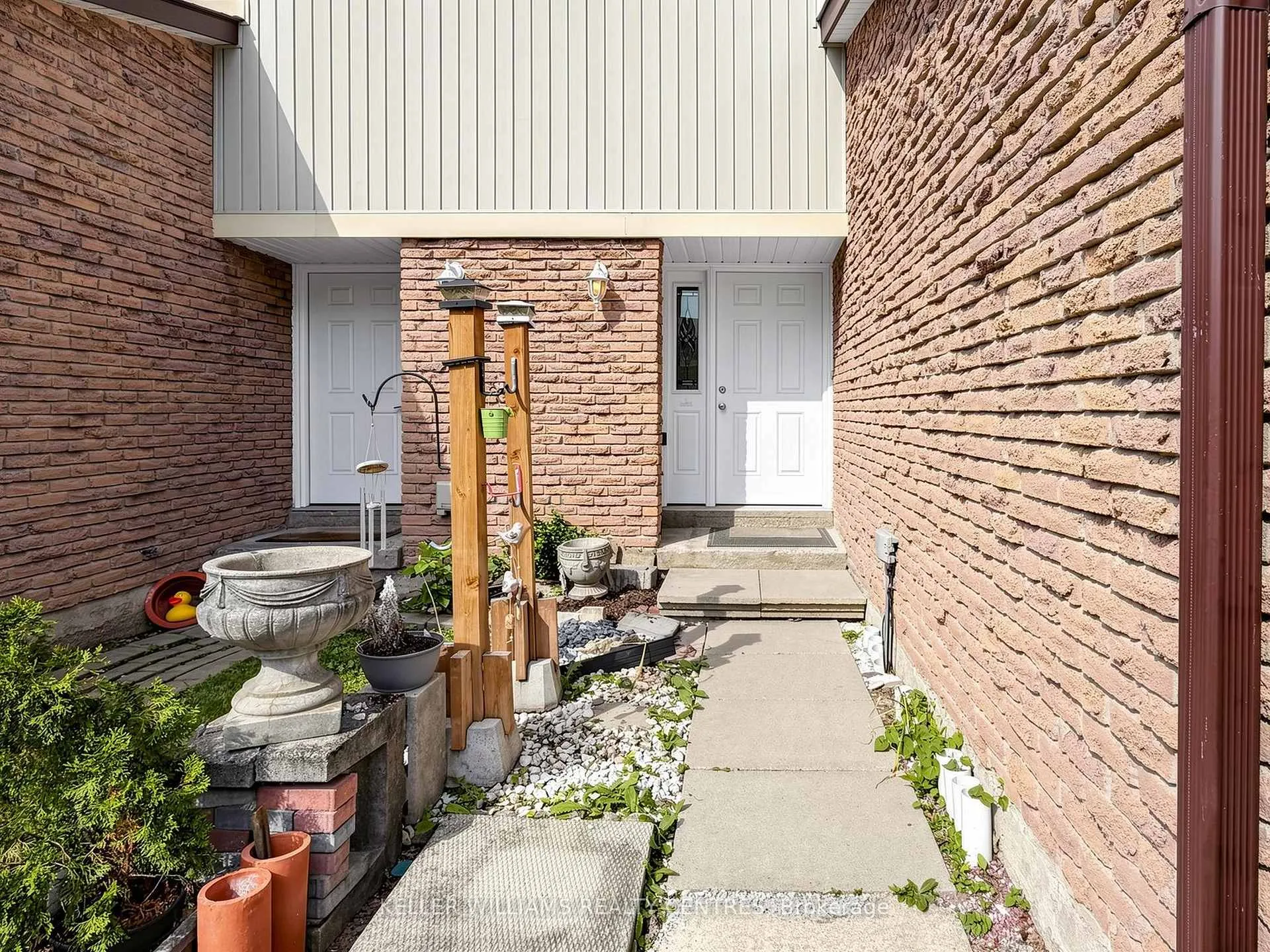Photo 3 of Unit 11, 341 Wilson Drive, Milton, Dorset Park — HOMEH