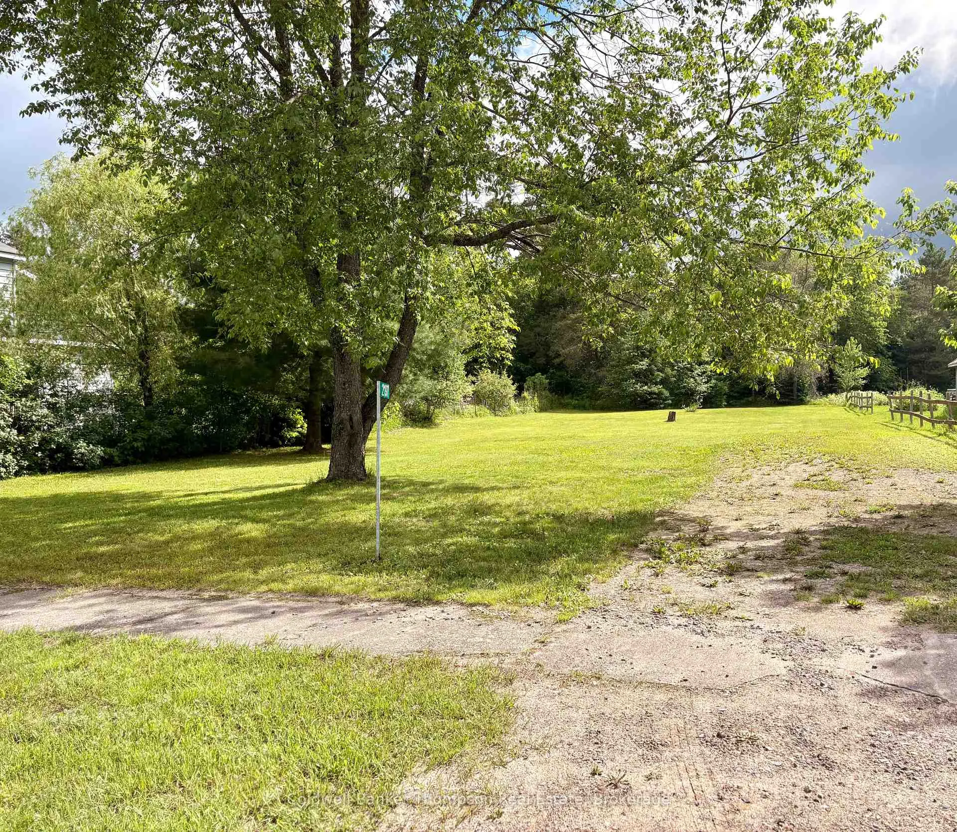 Photo 5 of 2197 Stisted Road S, McMurrich/Monteith, Sprucedale — HOMEH