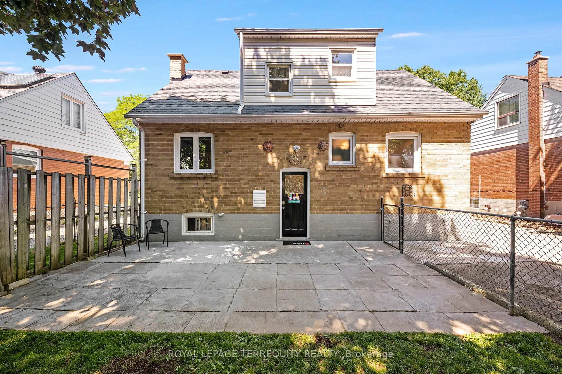 Photo 21 of 35 Jodphur Avenue, North York, Humberlea-Pelmo Park — HOMEH