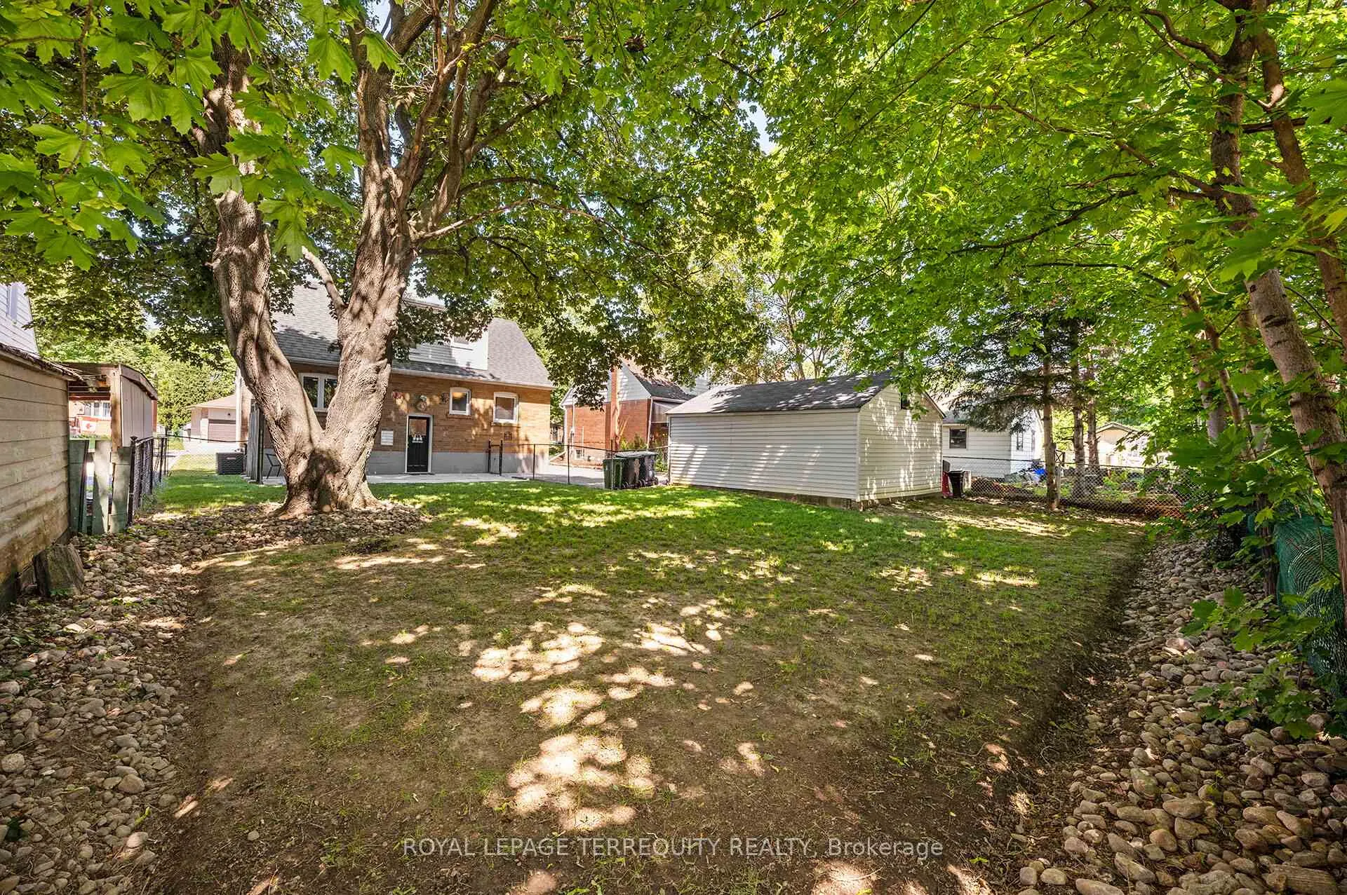Photo 23 of 35 Jodphur Avenue, North York, Humberlea-Pelmo Park — HOMEH