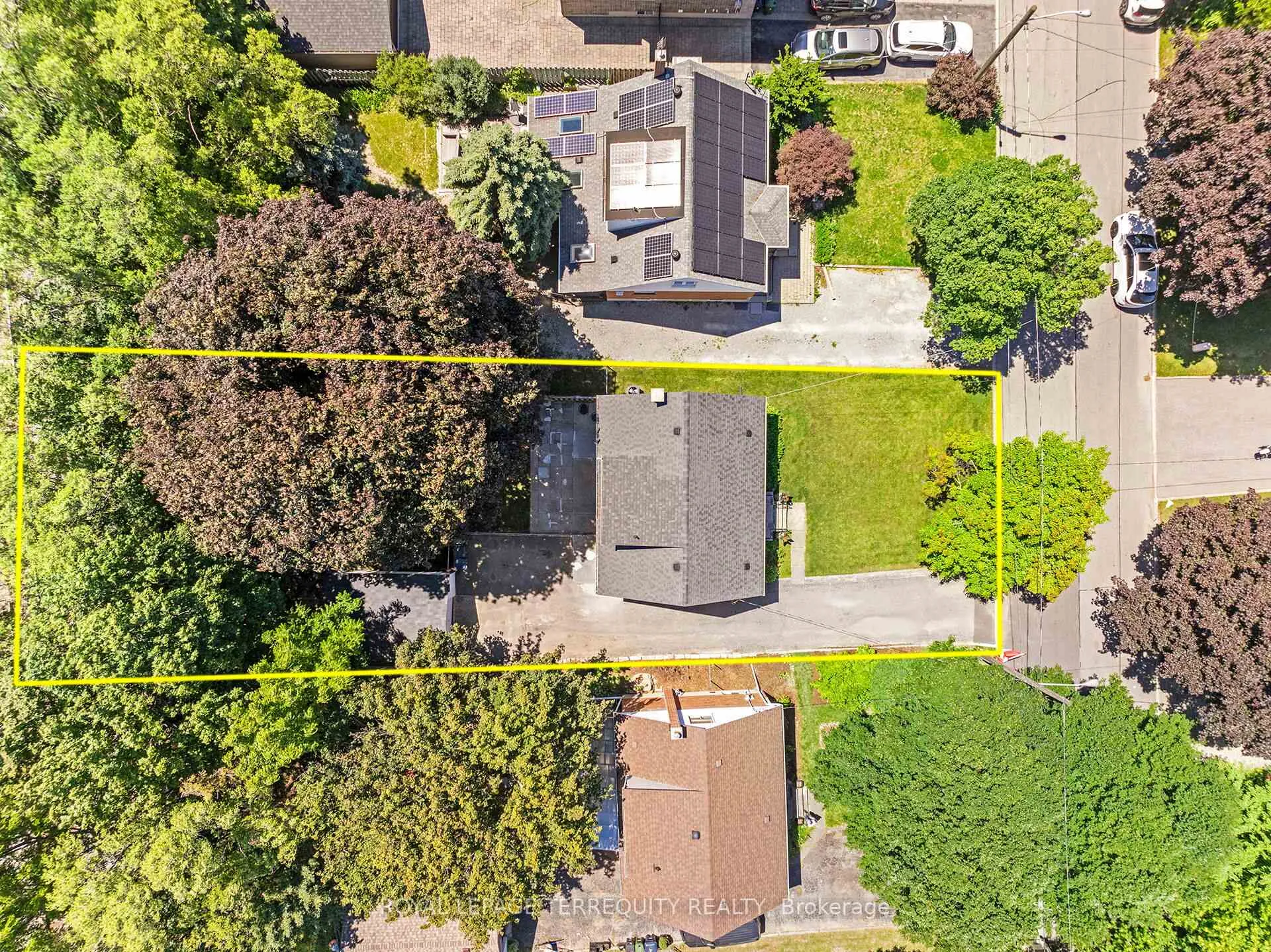 Photo 30 of 35 Jodphur Avenue, North York, Humberlea-Pelmo Park — HOMEH