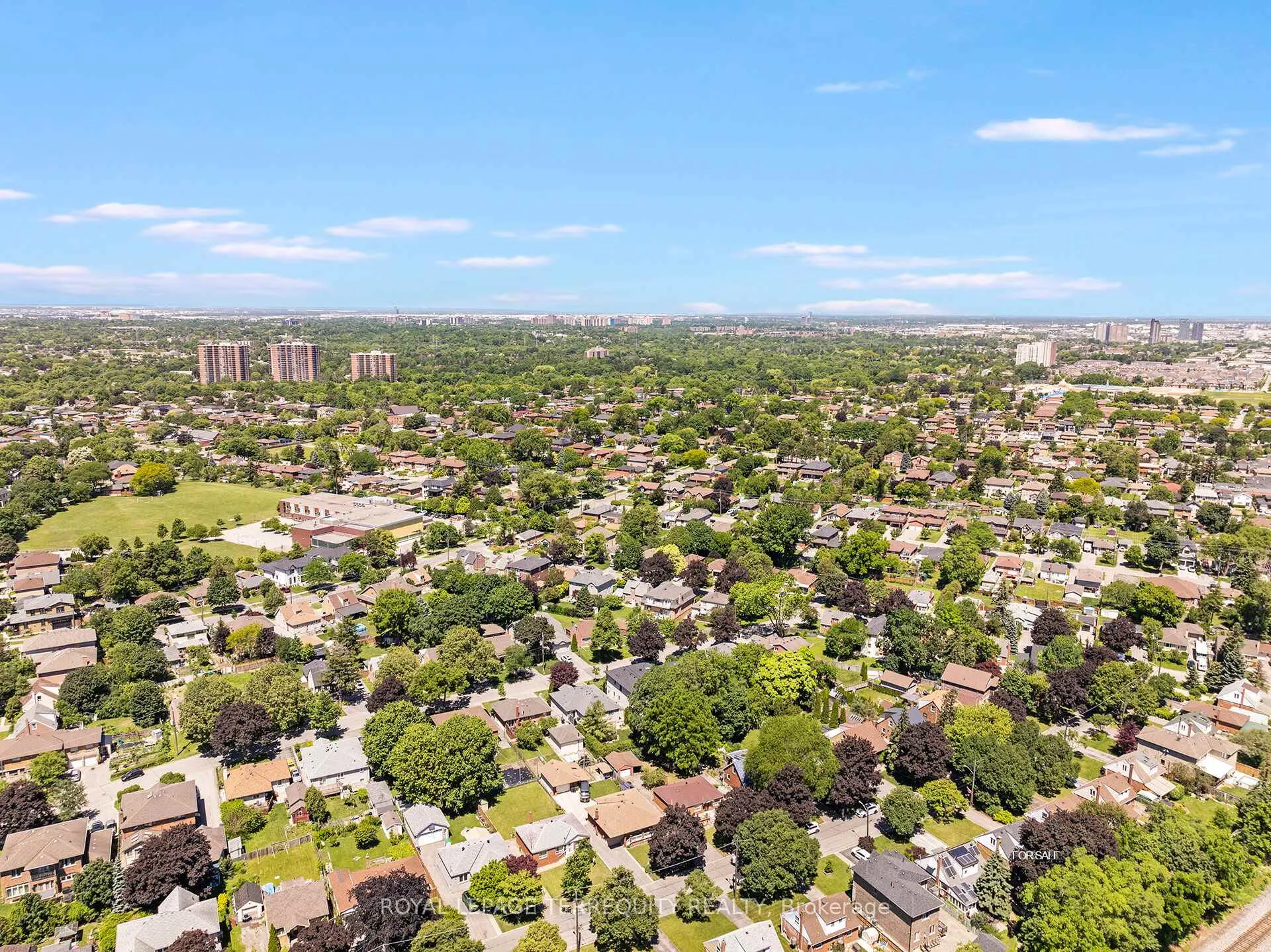 Photo 32 of 35 Jodphur Avenue, North York, Humberlea-Pelmo Park — HOMEH