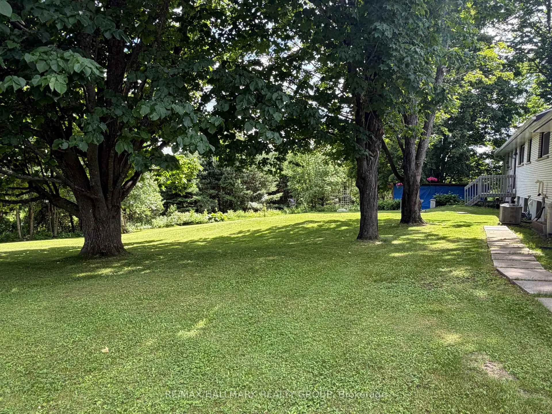 Photo 4 of 9950 Round Lake Road, Laurentian Valley, Laurentian Valley — HOMEH
