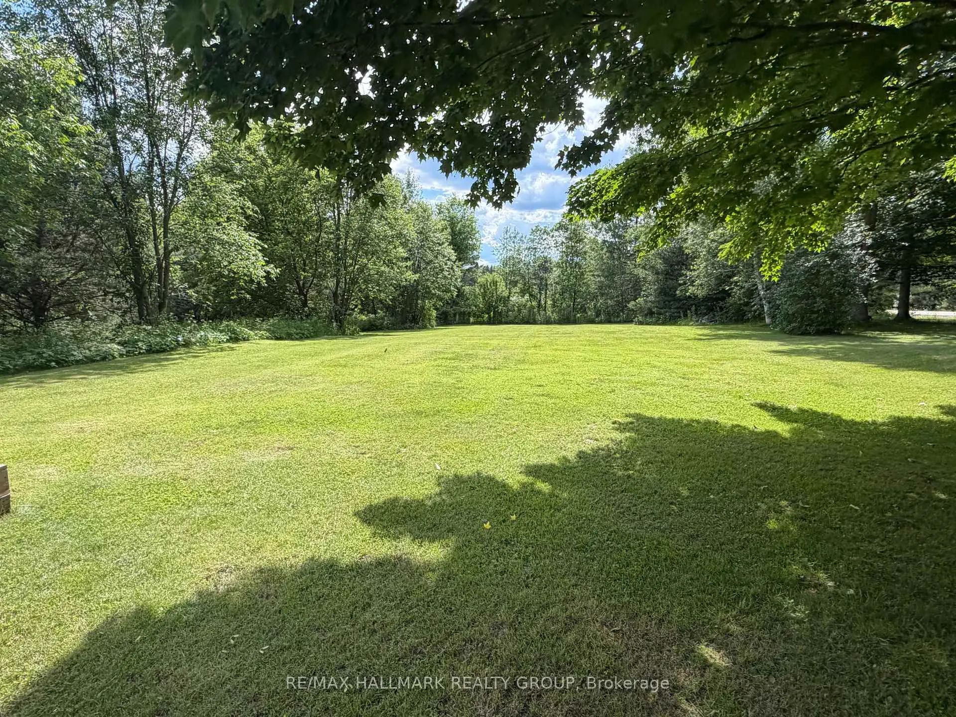 Photo 7 of 9950 Round Lake Road, Laurentian Valley, Laurentian Valley — HOMEH