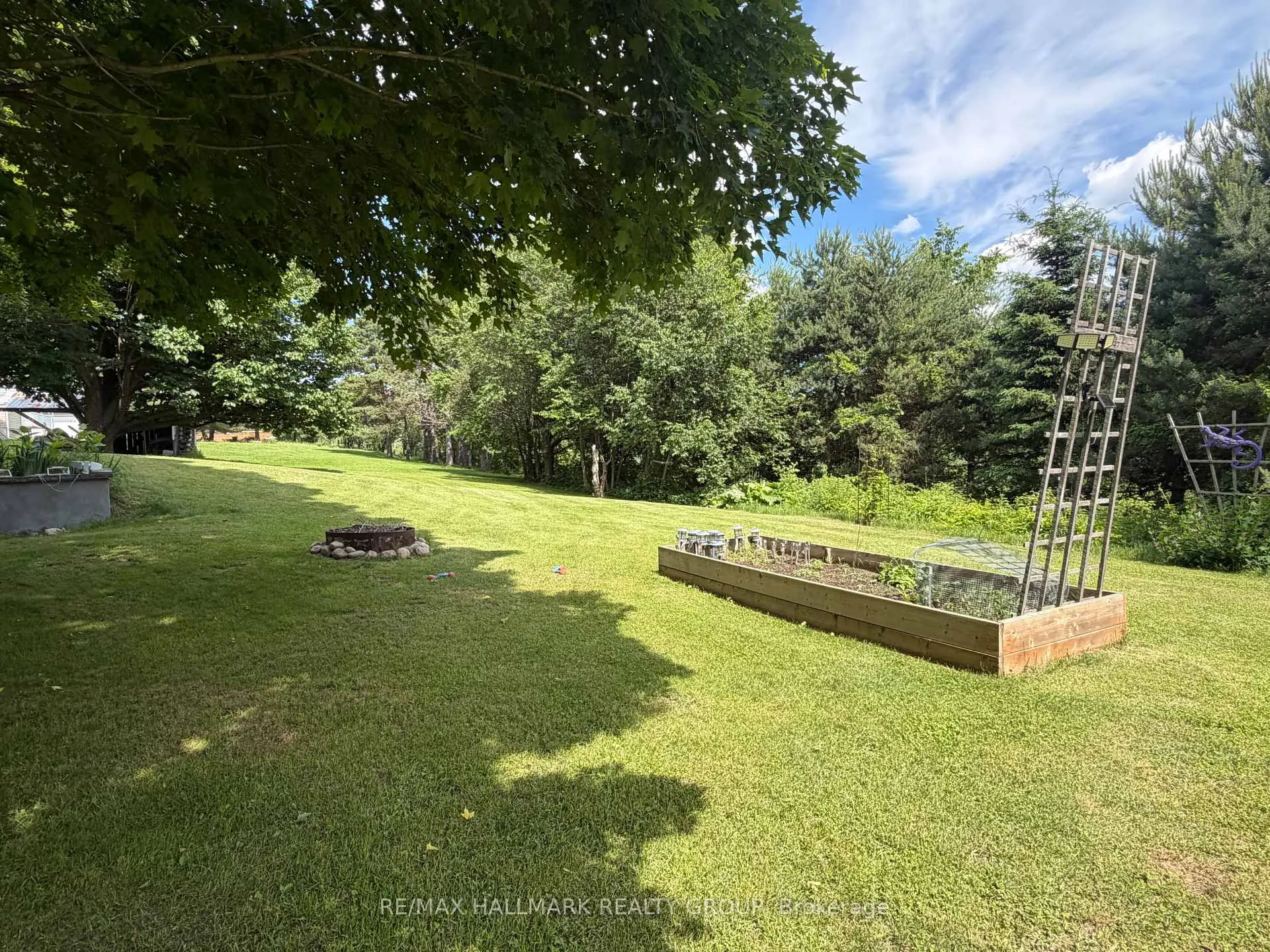 Photo 8 of 9950 Round Lake Road, Laurentian Valley, Laurentian Valley — HOMEH