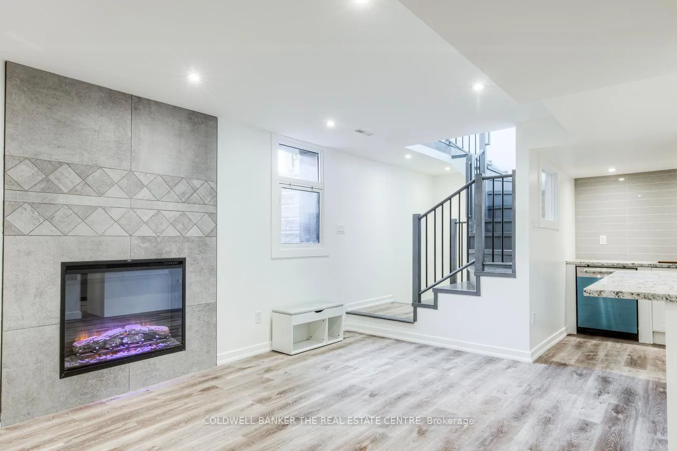 Photo 2 of LOWER - 562 Winette Road, Pickering, Rosebank — HOMEH