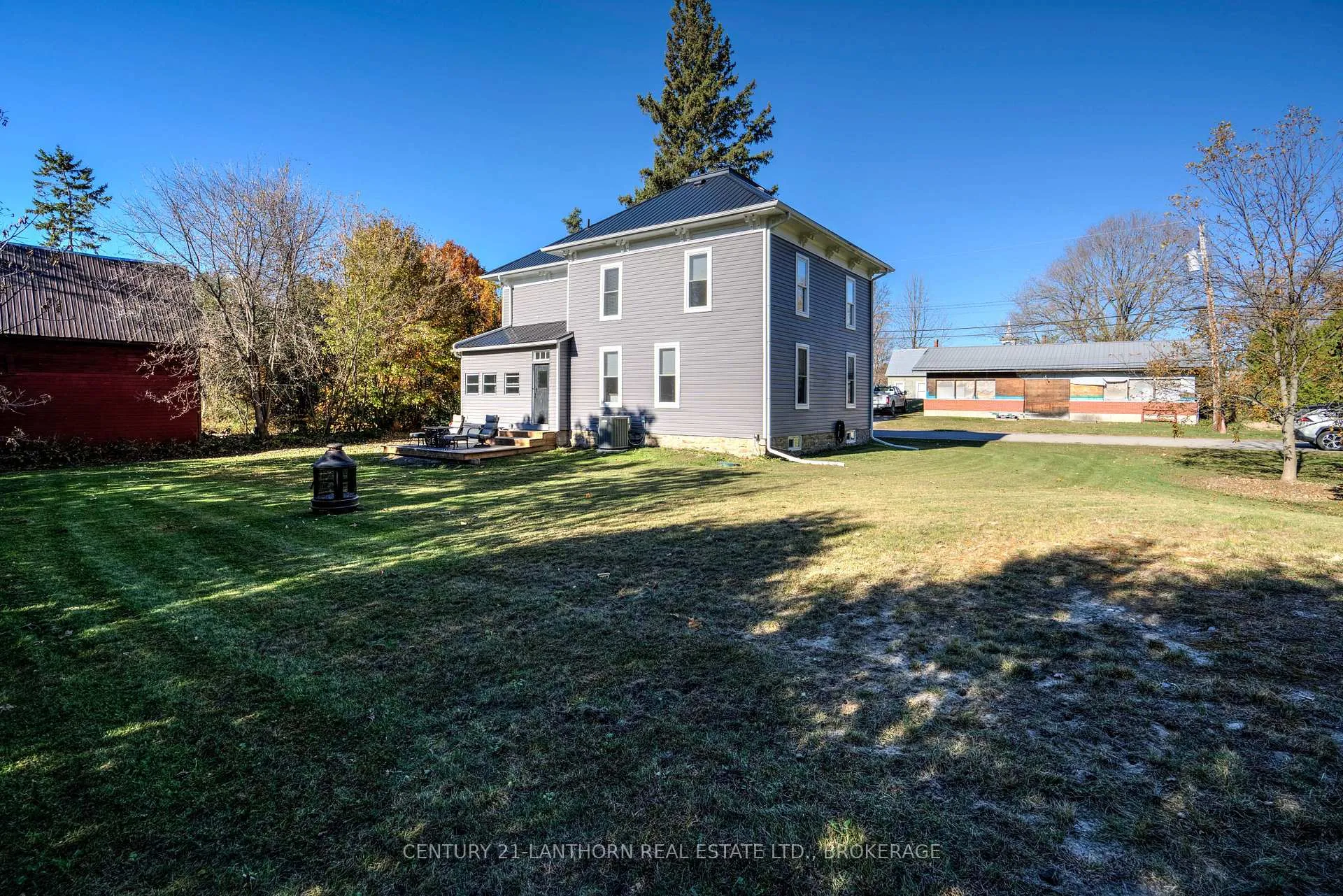 Photo 5 of 2 John Street, Rideau Lakes, Rideau Lakes (Bastard) Twp — HOMEH